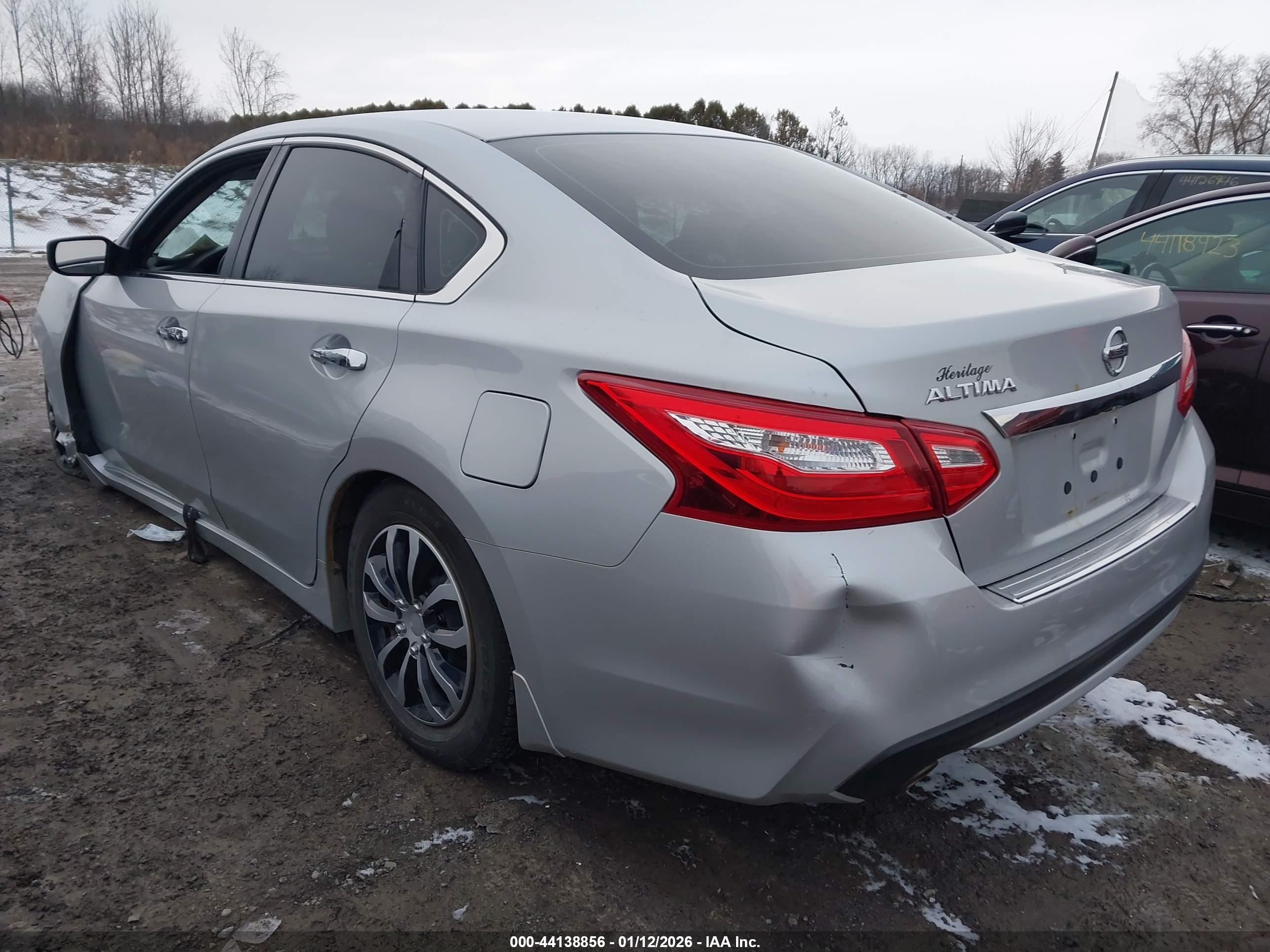 NISSAN ALTIMA image 3