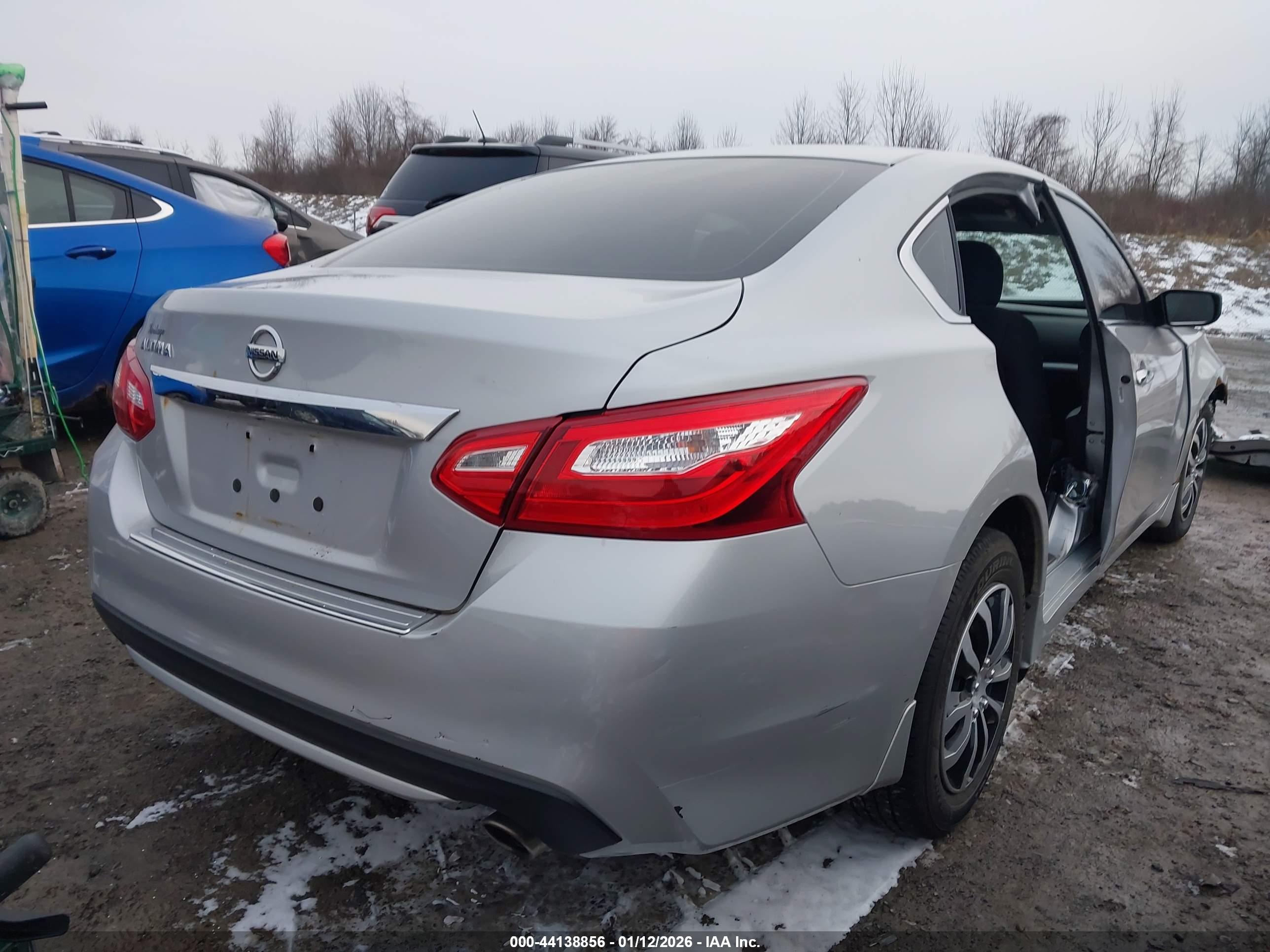 NISSAN ALTIMA image 4