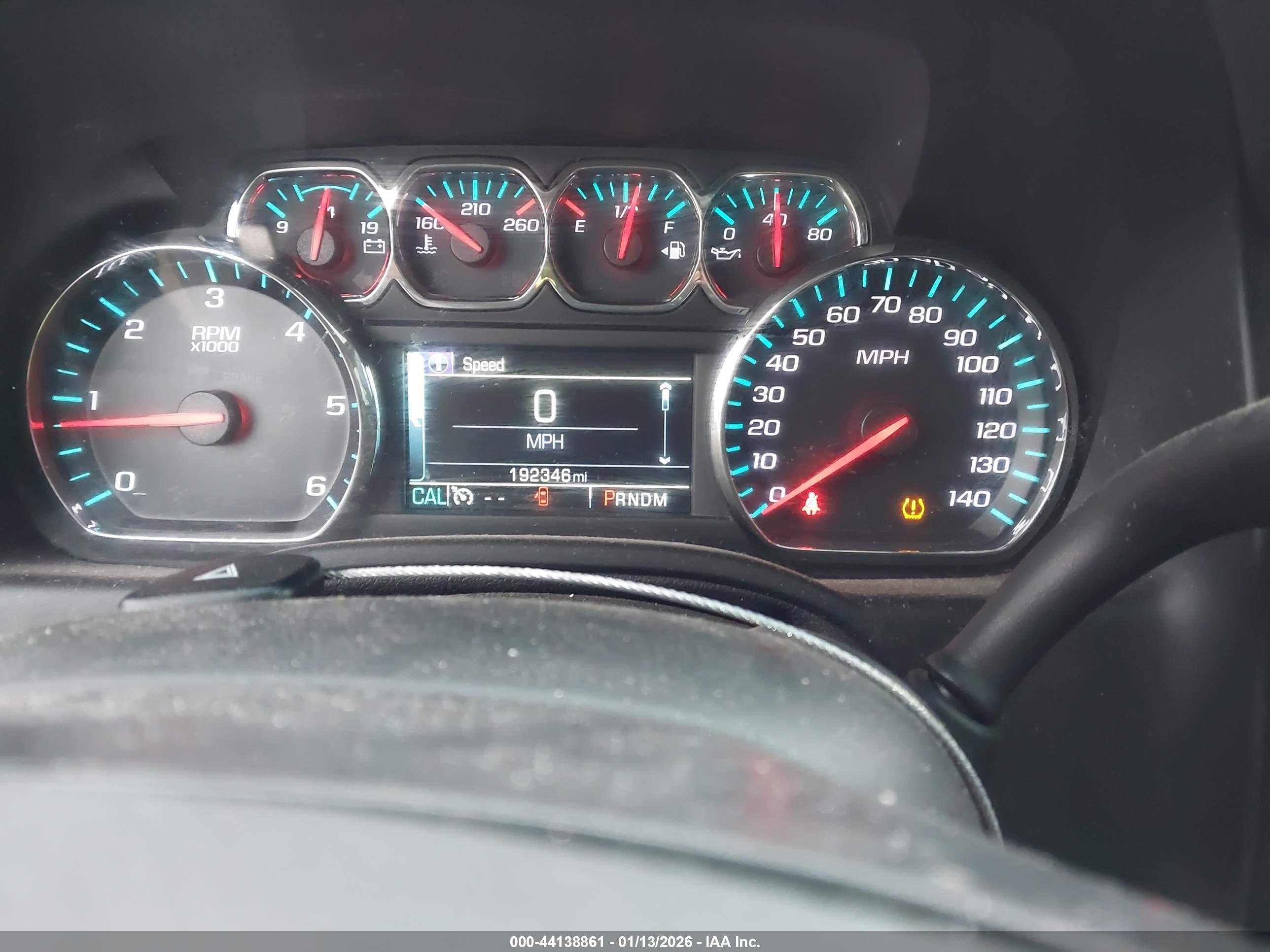 CHEVROLET SUBURBAN image 7