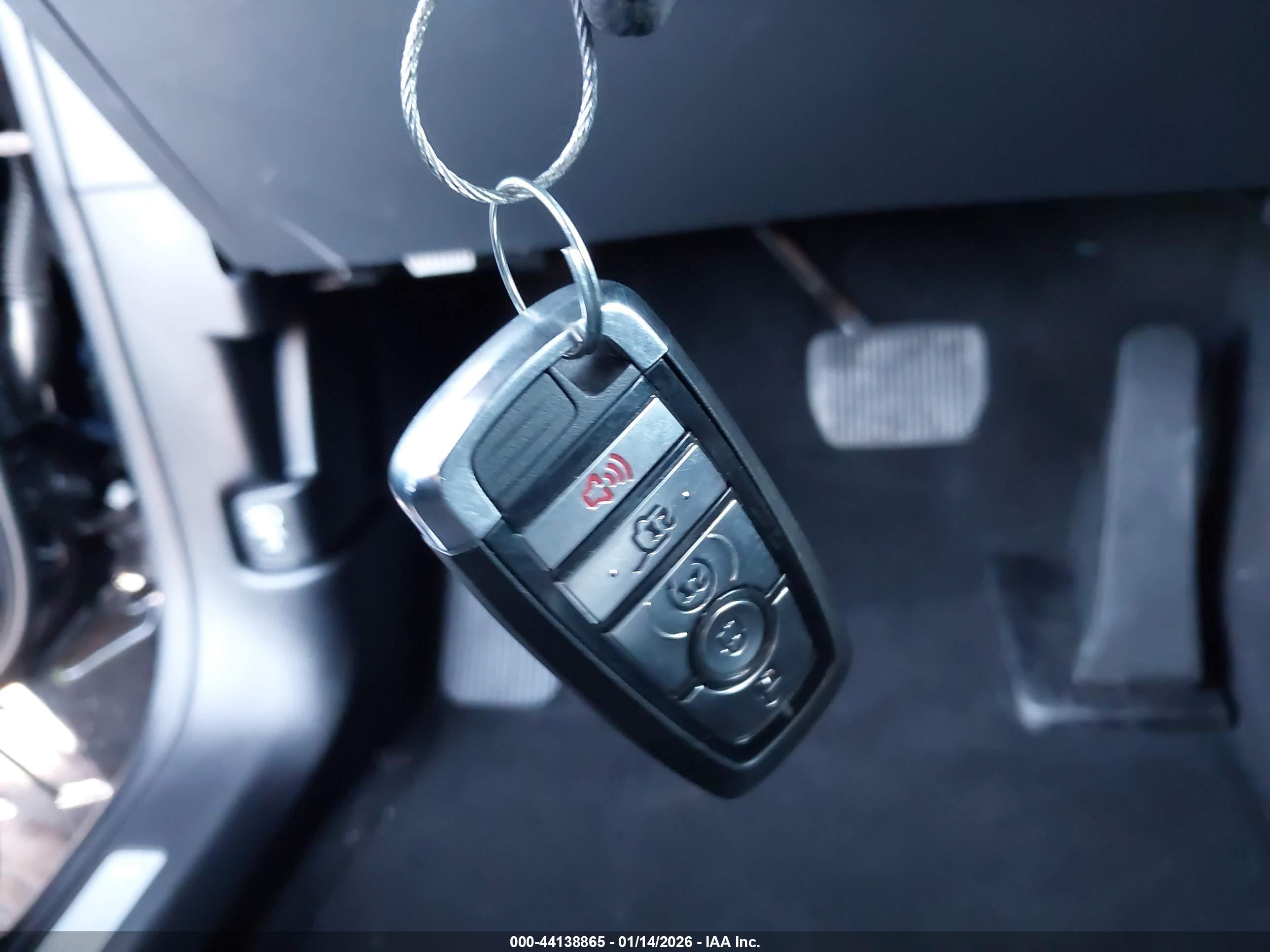 FORD EXPLORER image 11