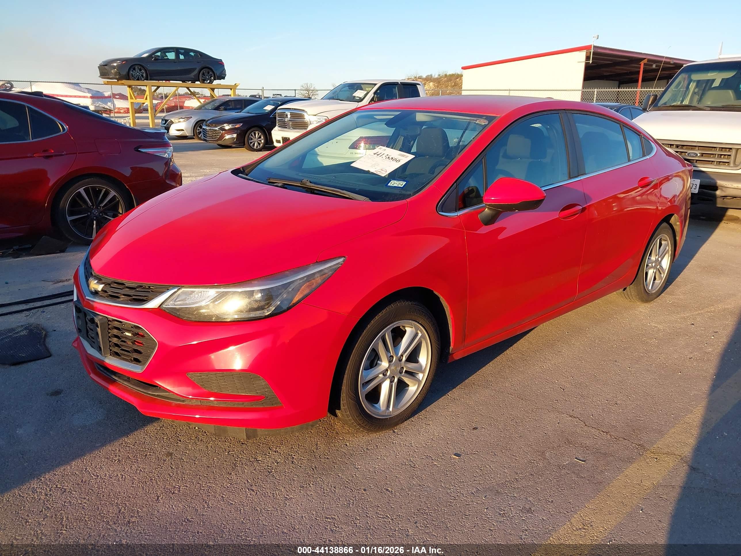 CHEVROLET CRUZE image 2