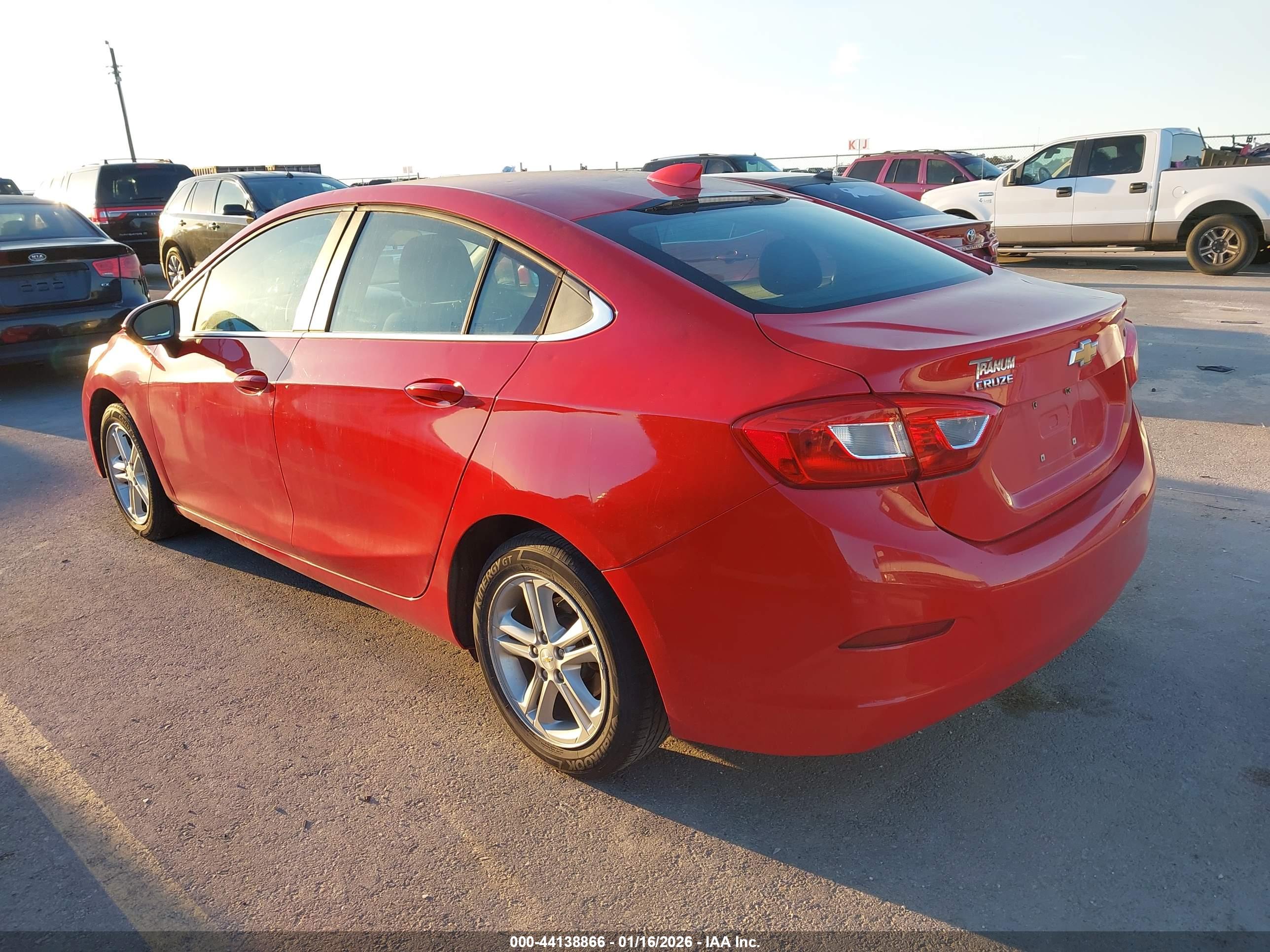 CHEVROLET CRUZE image 3