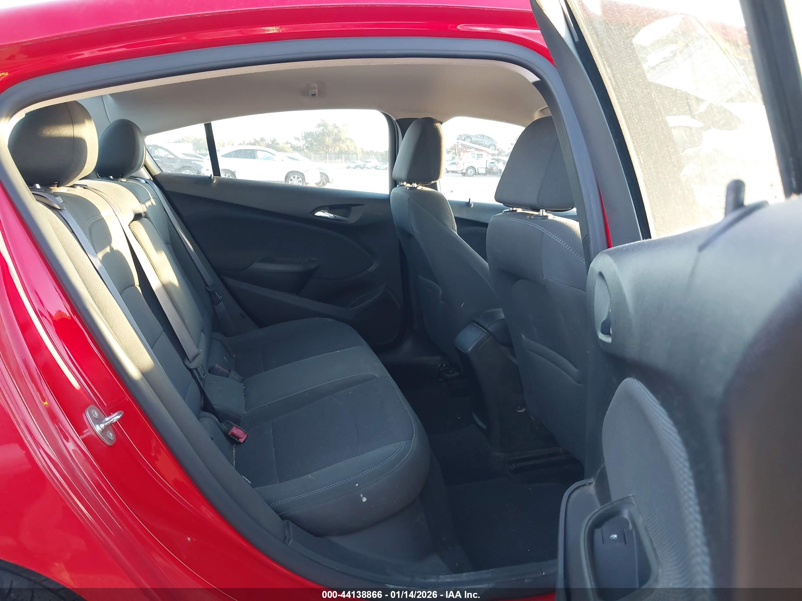 CHEVROLET CRUZE image 8