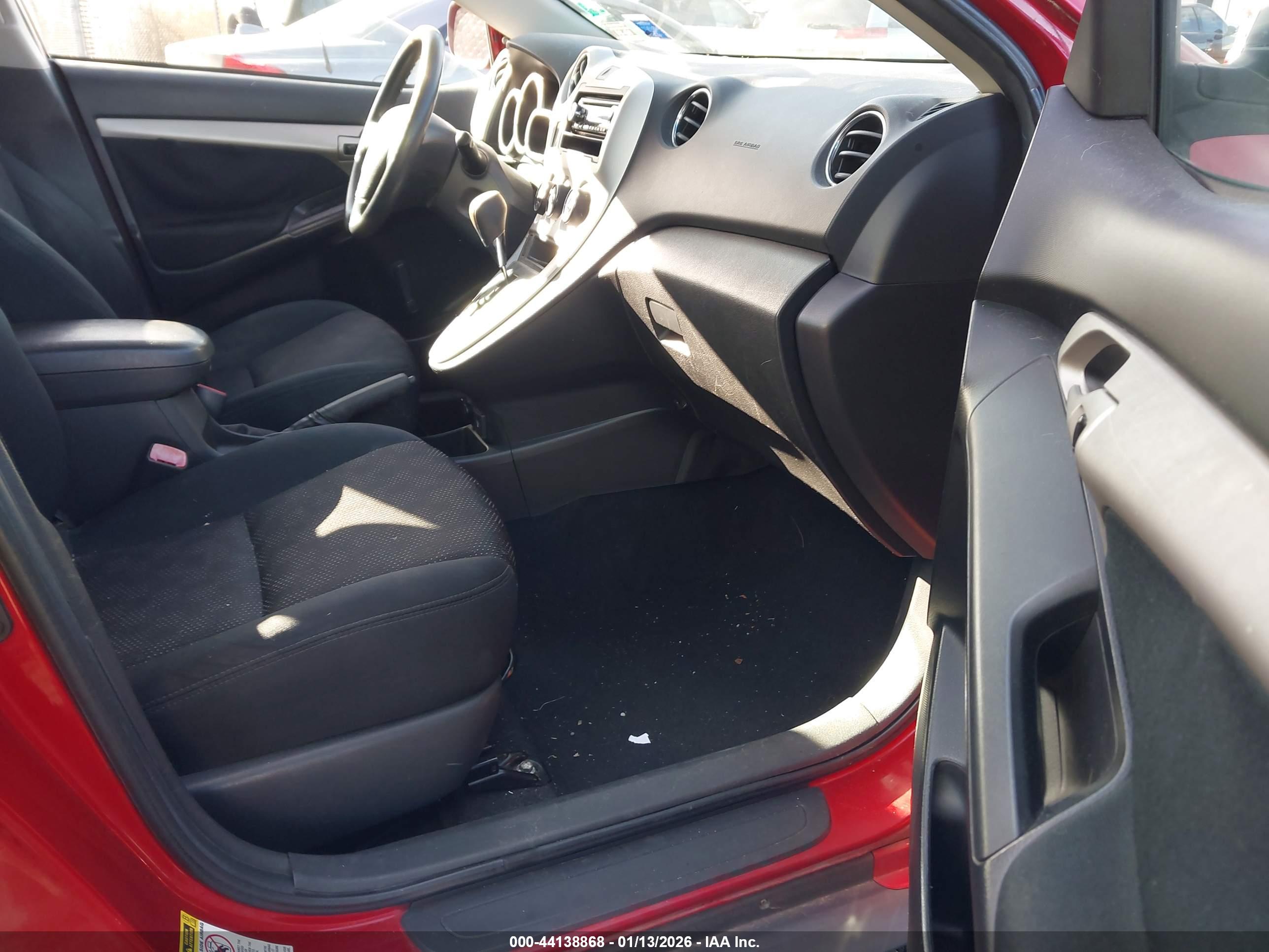 PONTIAC VIBE image 5