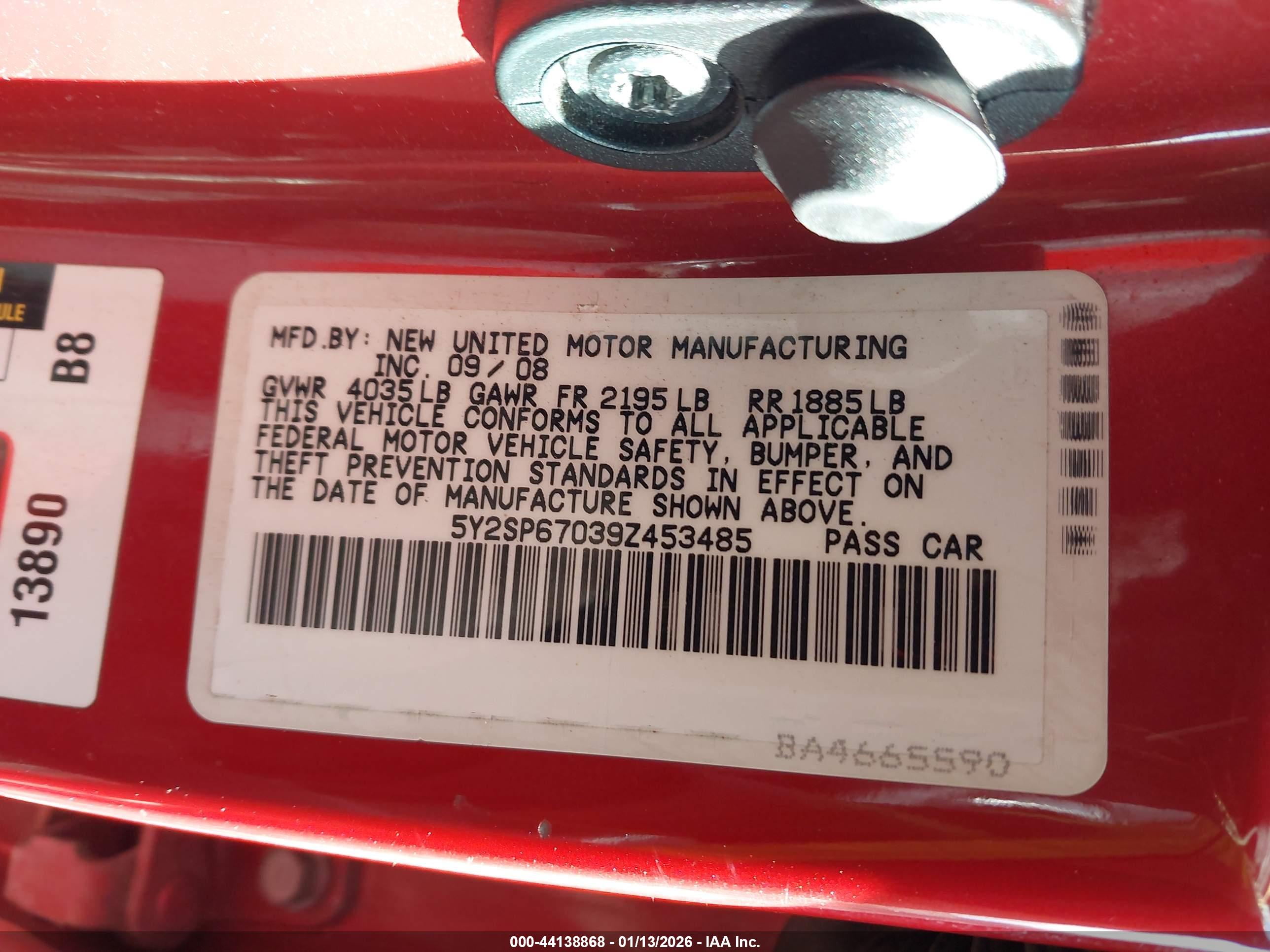 PONTIAC VIBE image 9