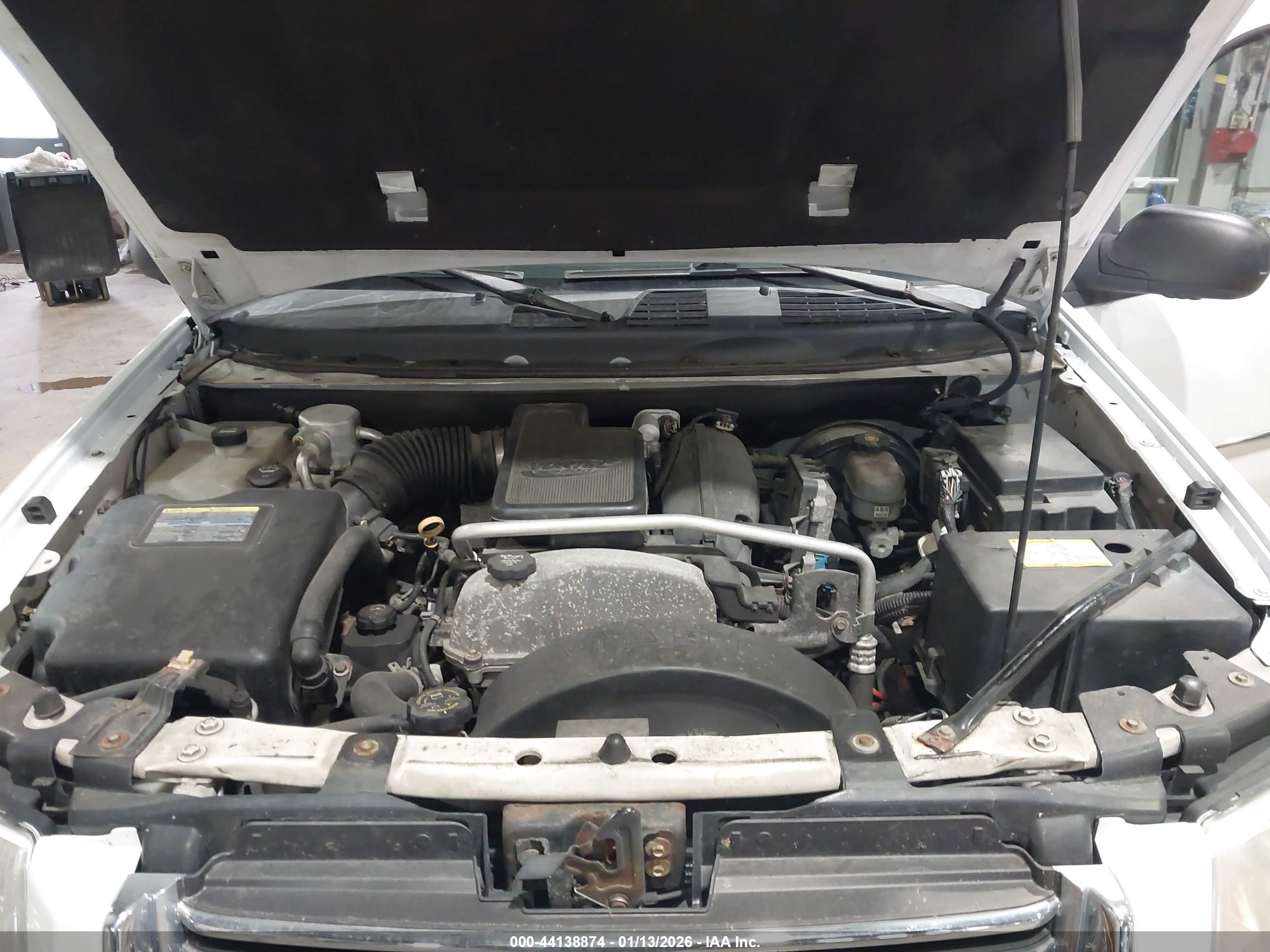 GMC ENVOY image 10