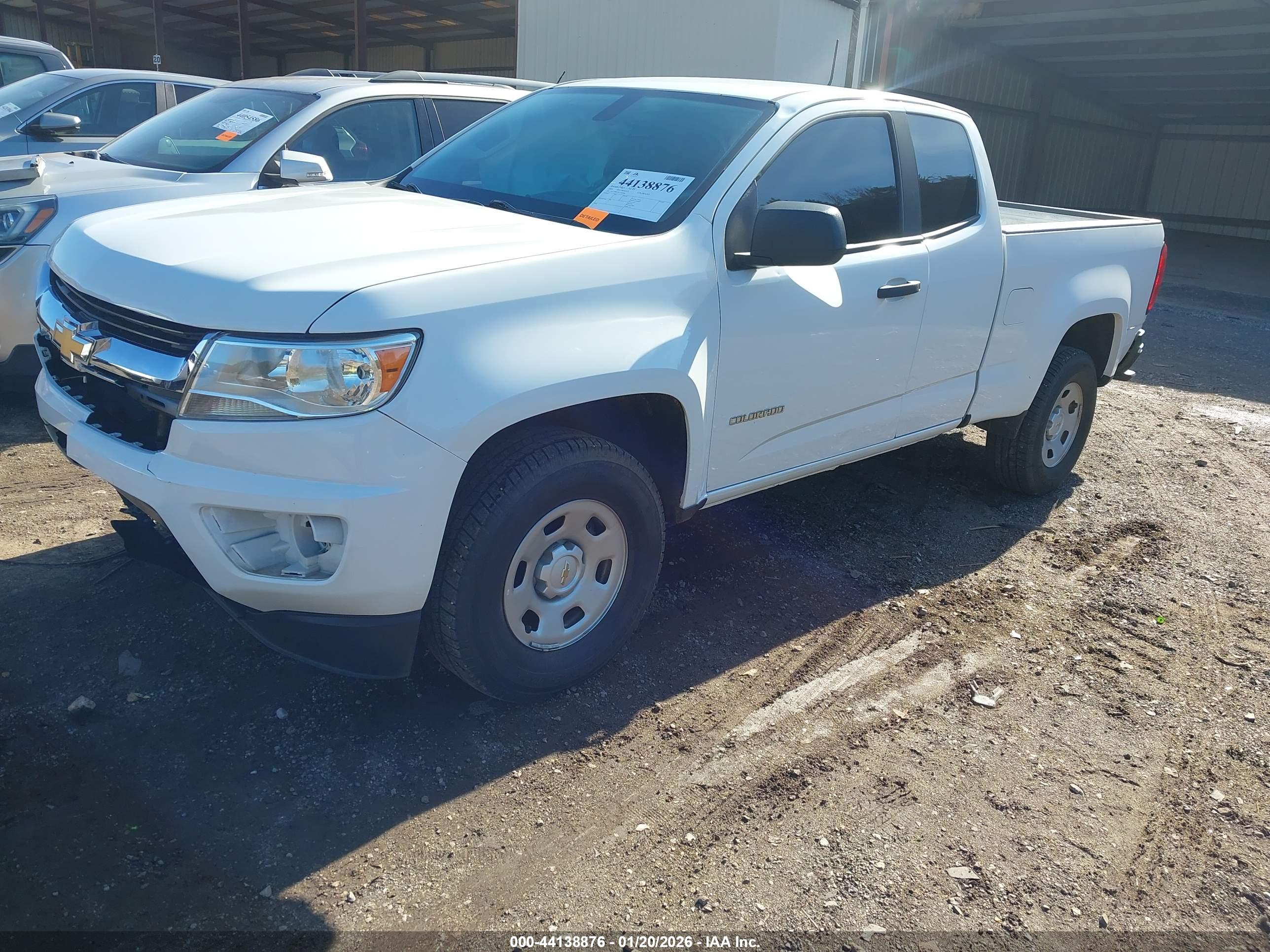 CHEVROLET COLORADO image 2
