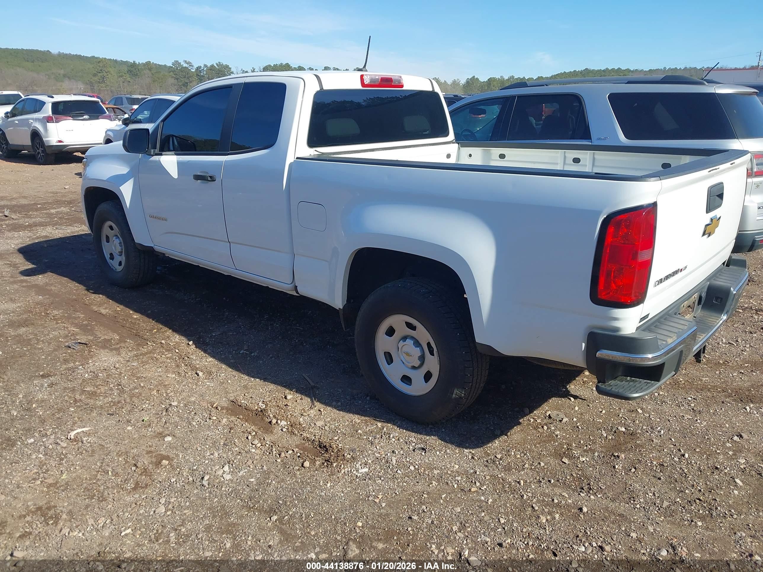 CHEVROLET COLORADO image 3