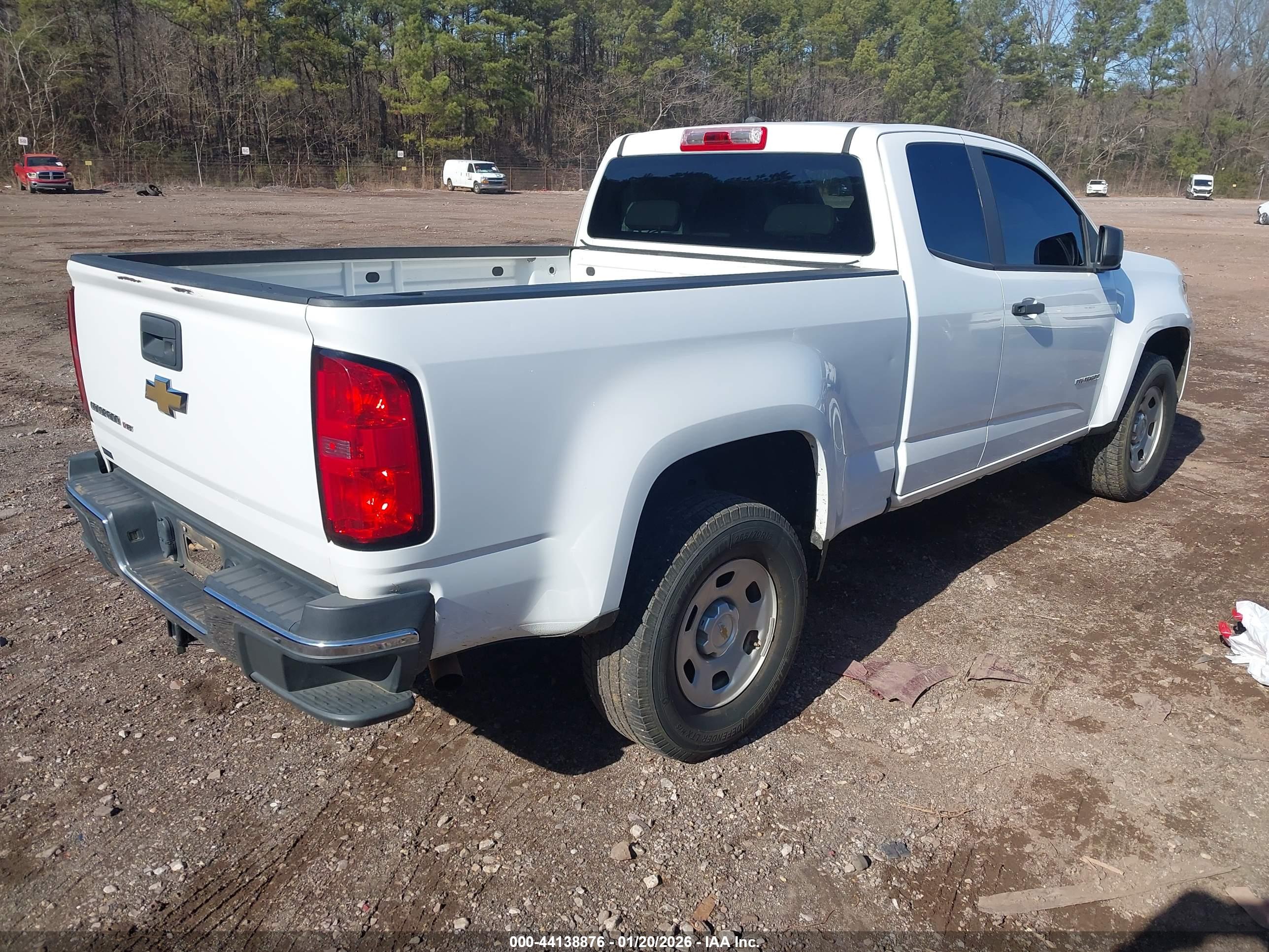 CHEVROLET COLORADO image 4
