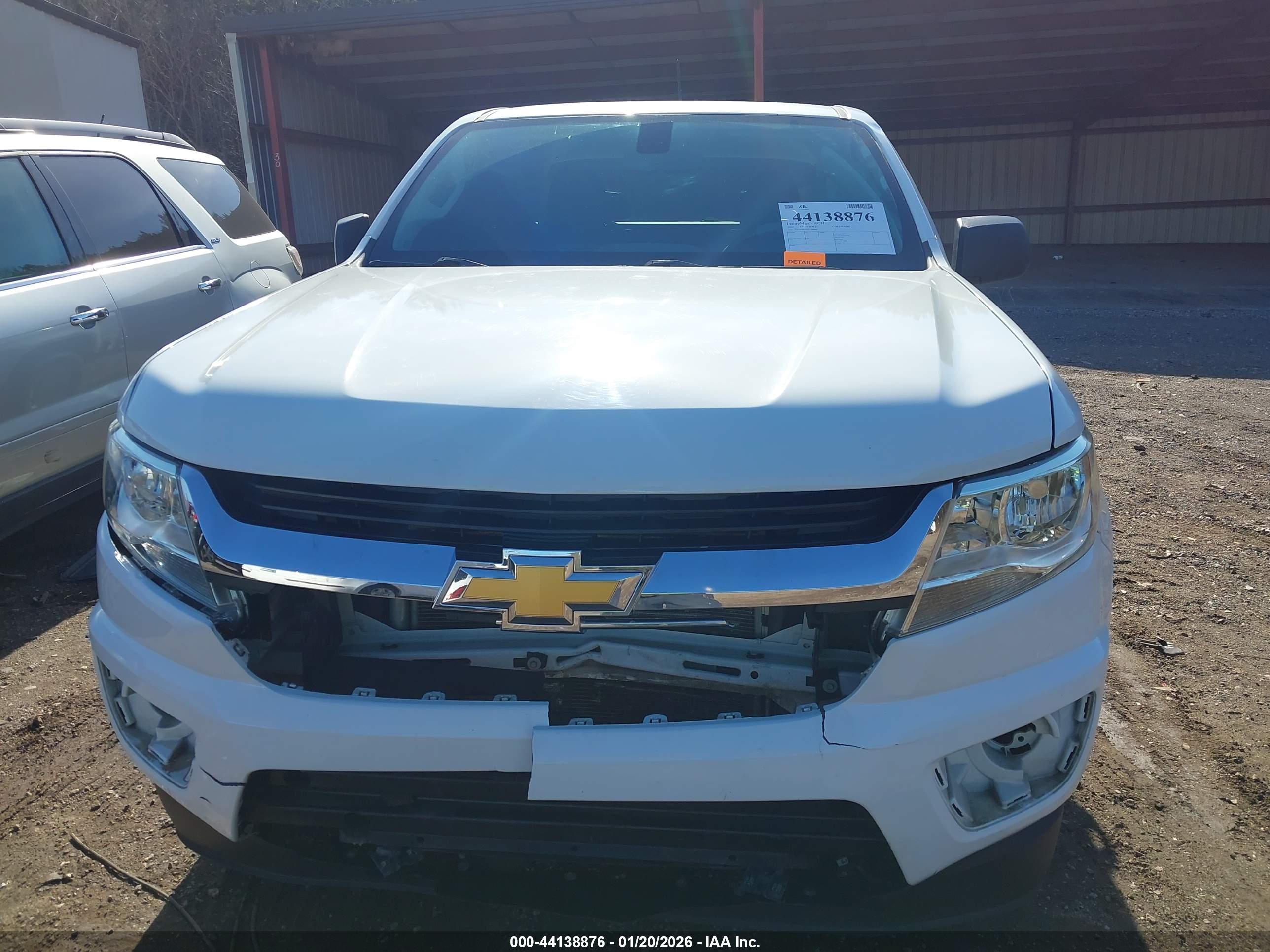 CHEVROLET COLORADO image 6