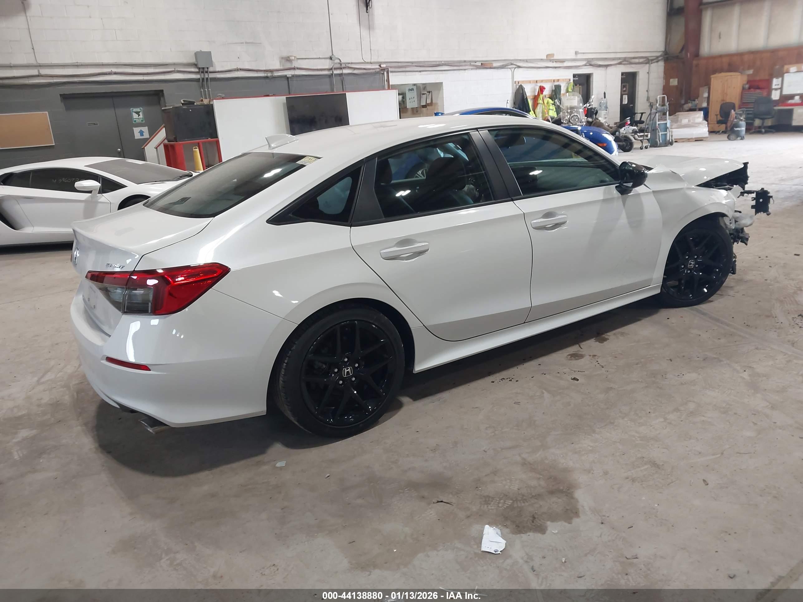 HONDA CIVIC image 4