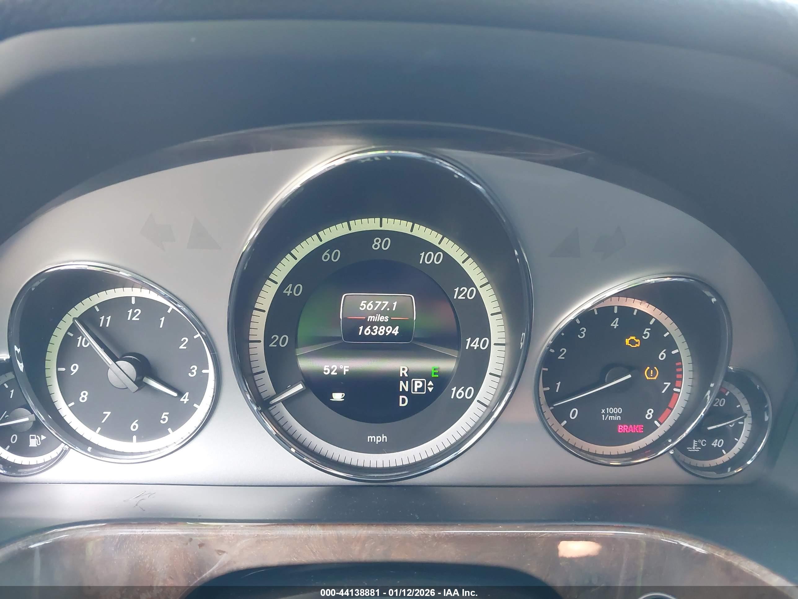 MERCEDES-BENZ E image 7