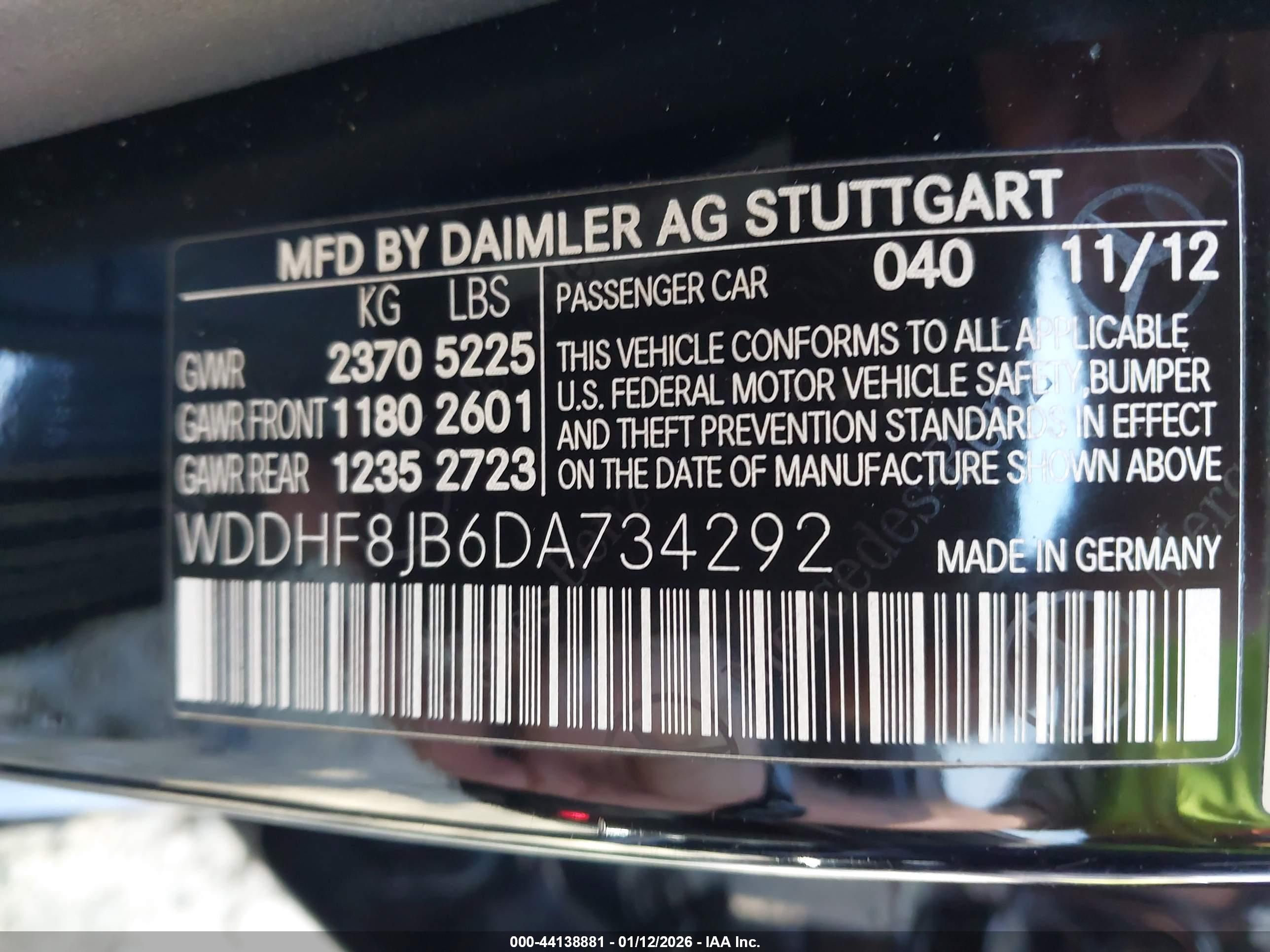 MERCEDES-BENZ E image 9