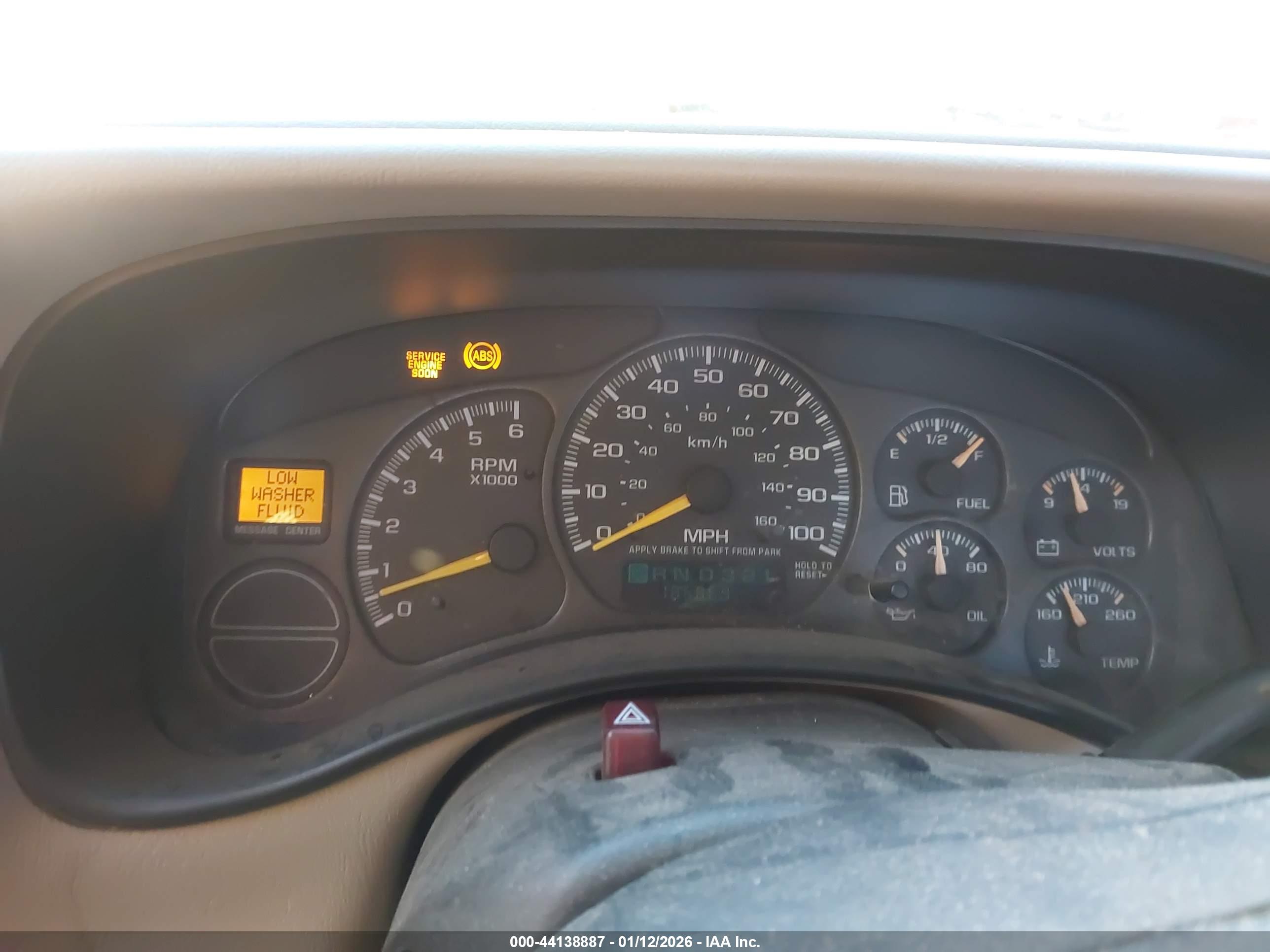 CHEVROLET SILVERADO image 7