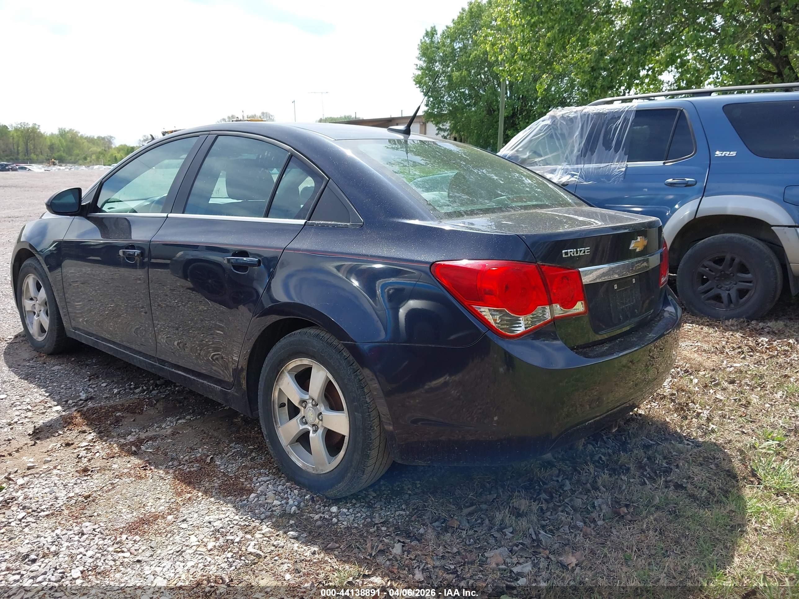 CHEVROLET CRUZE image 3