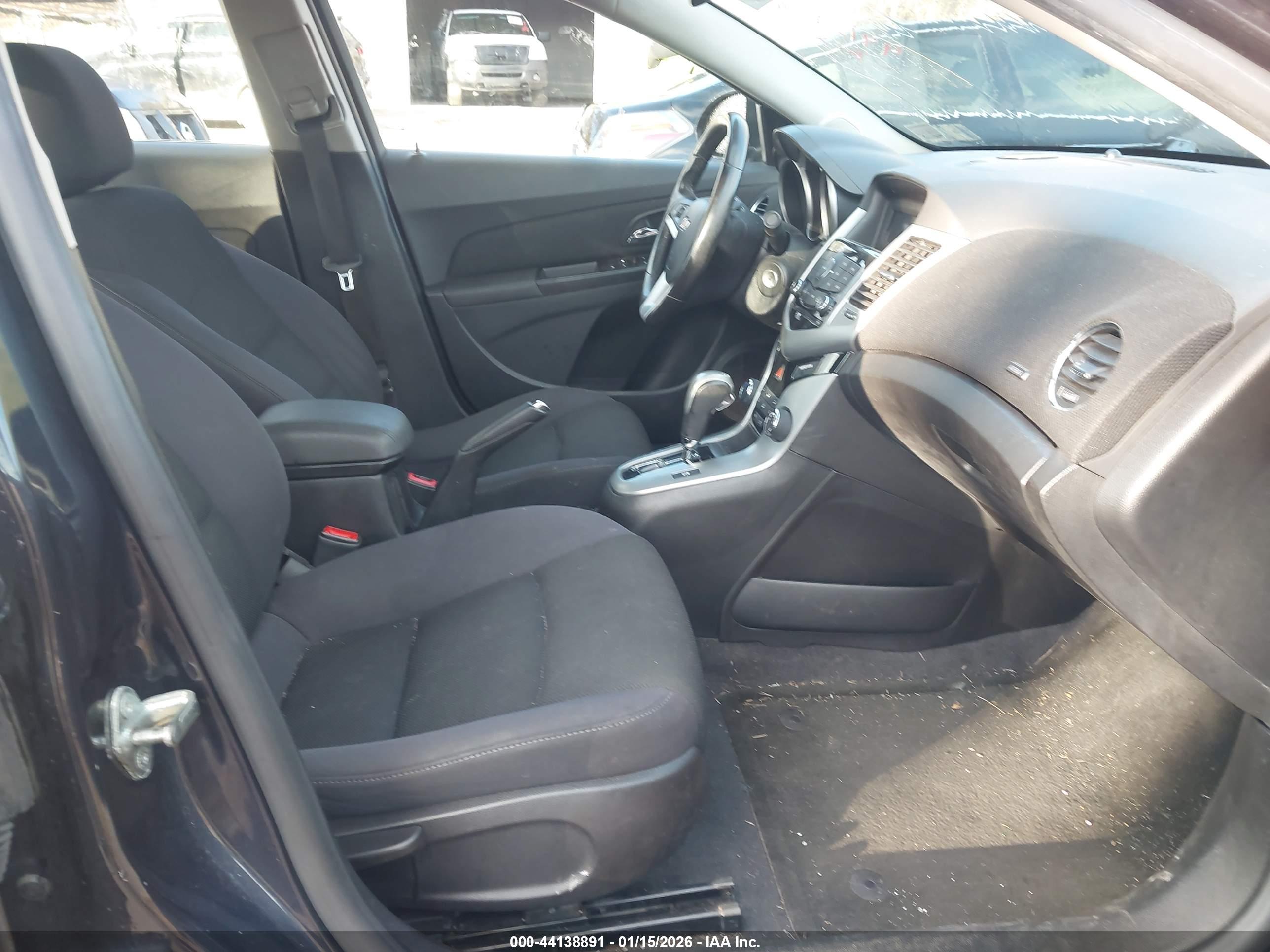 CHEVROLET CRUZE image 5