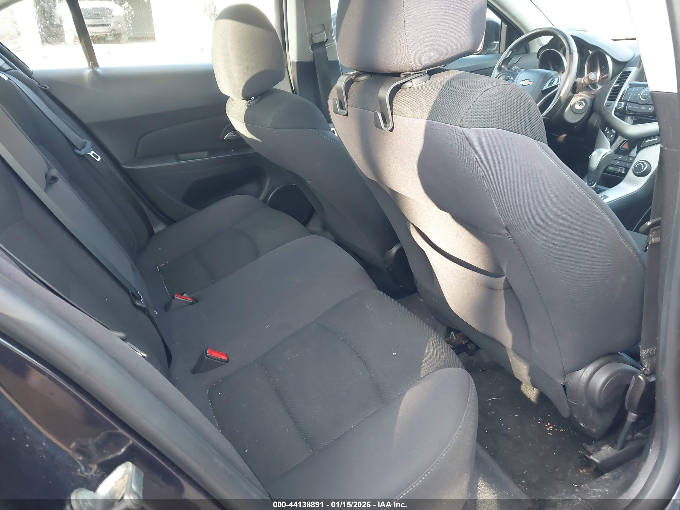 CHEVROLET CRUZE image 8