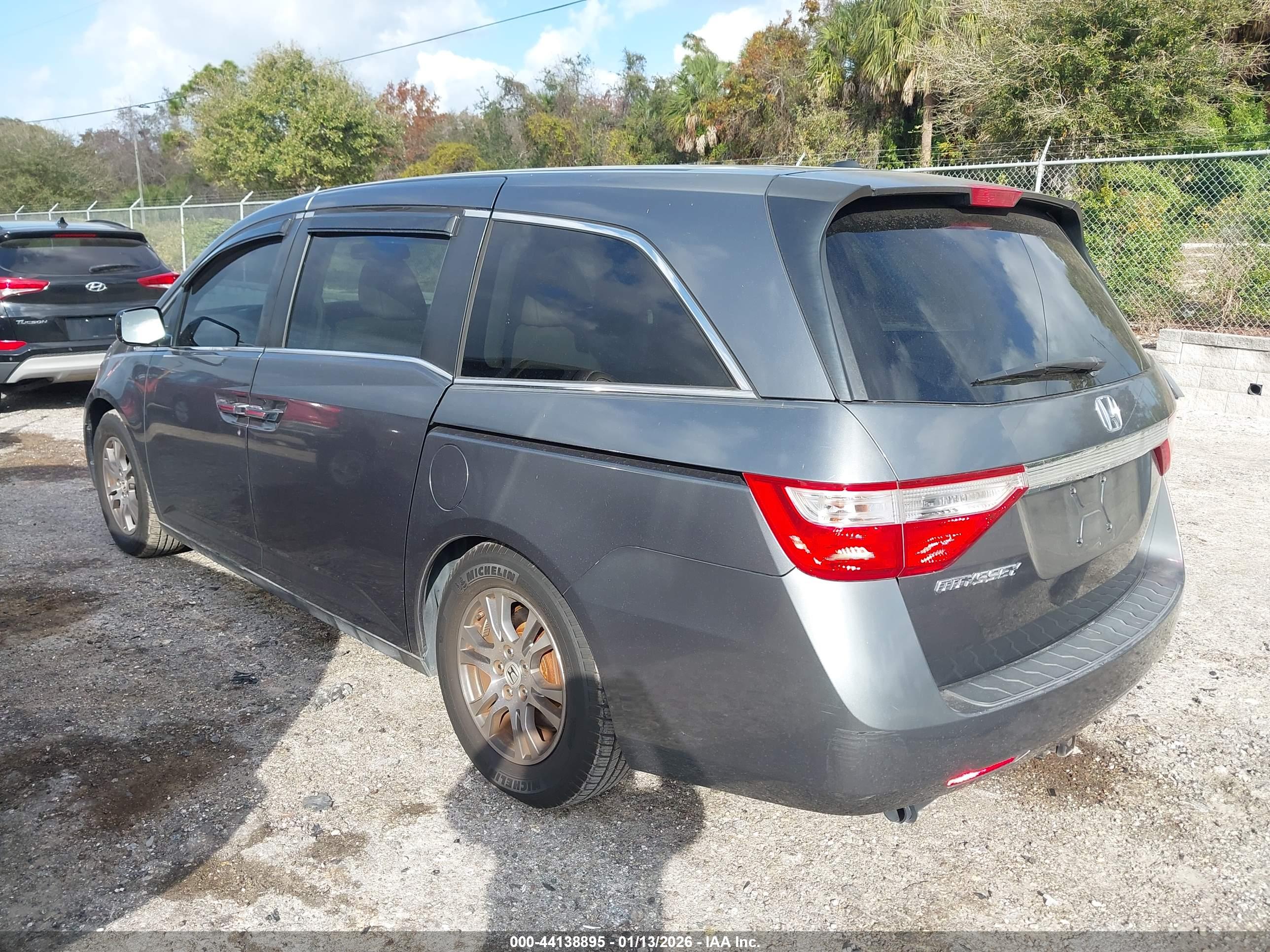 HONDA ODYSSEY image 3