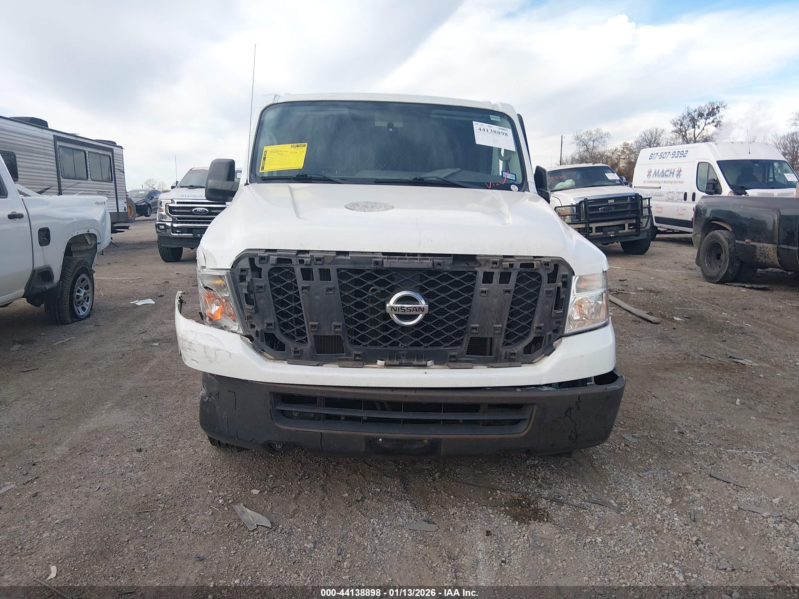 NISSAN NV image 6