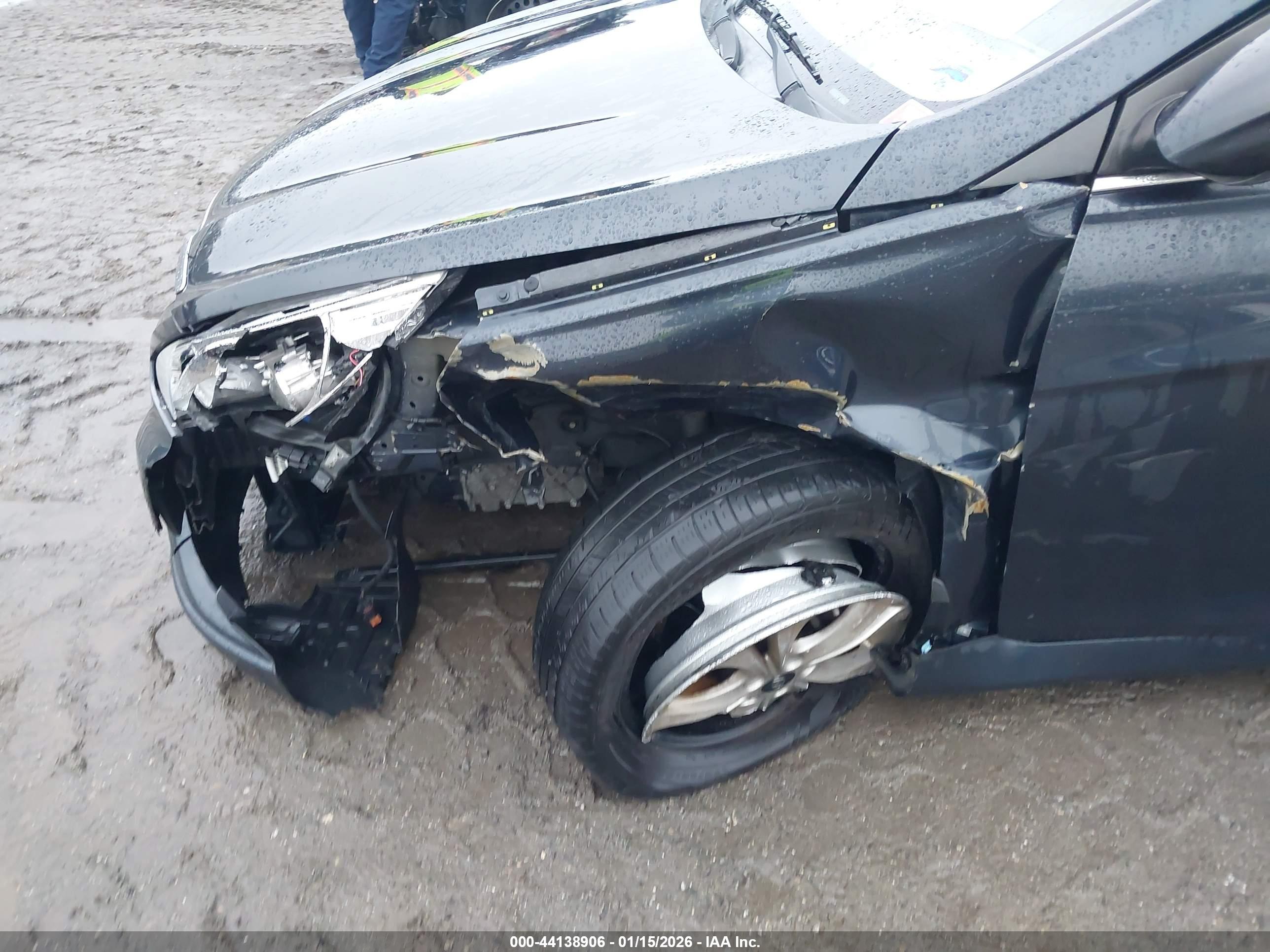 HYUNDAI SONATA image 6