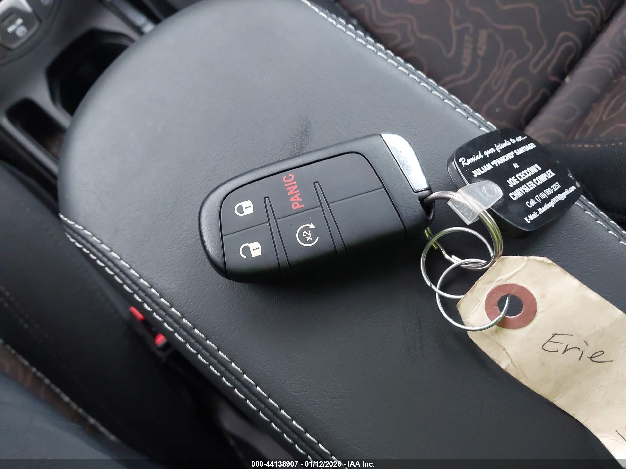 JEEP RENEGADE image 11