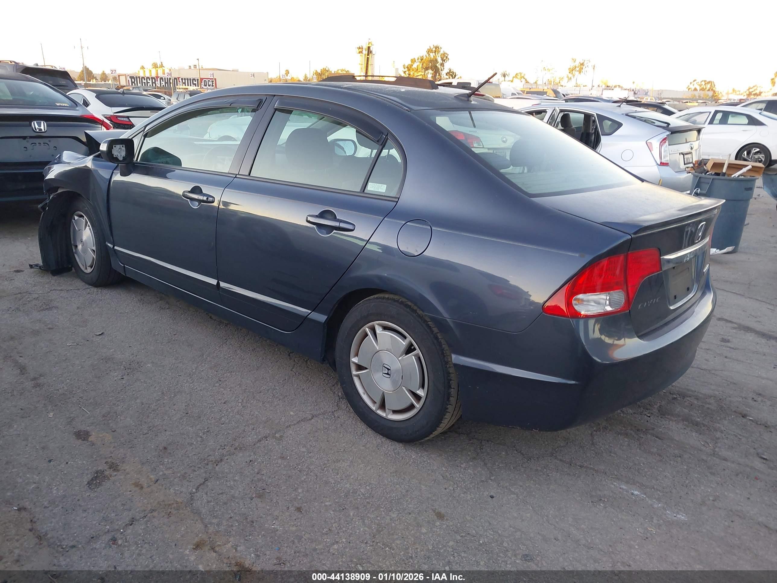 HONDA CIVIC image 3