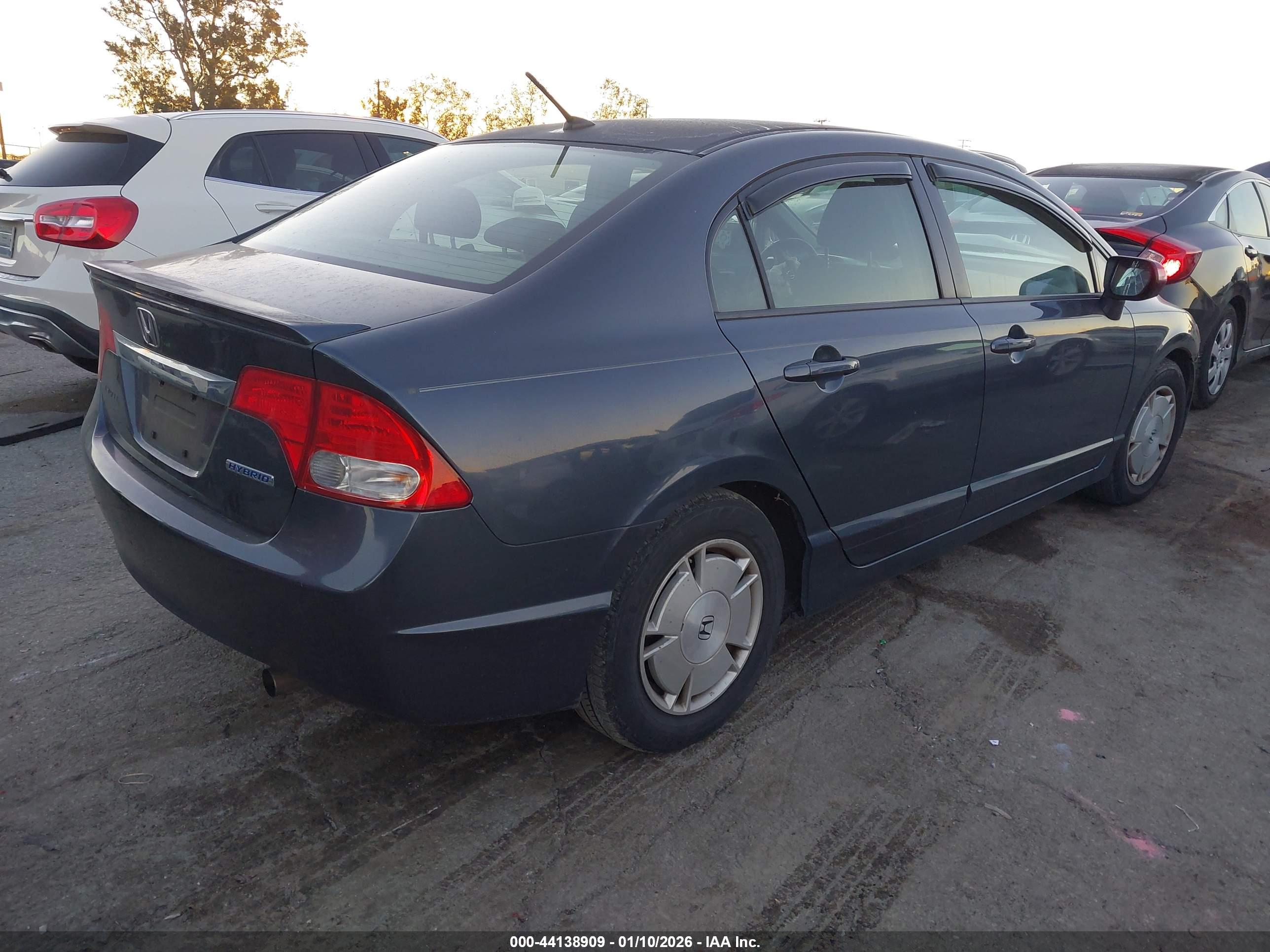 HONDA CIVIC image 4