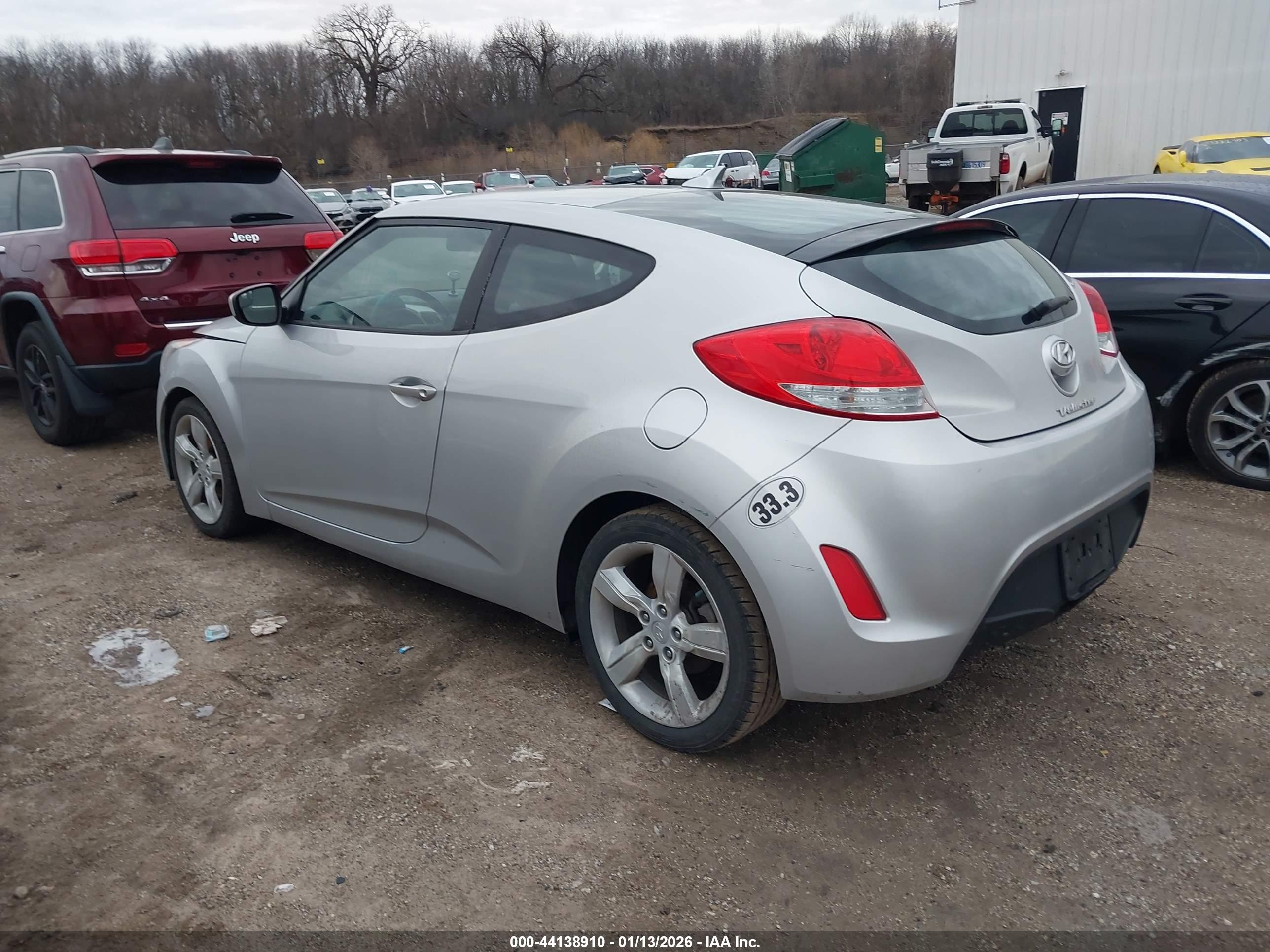 HYUNDAI VELOSTER image 3