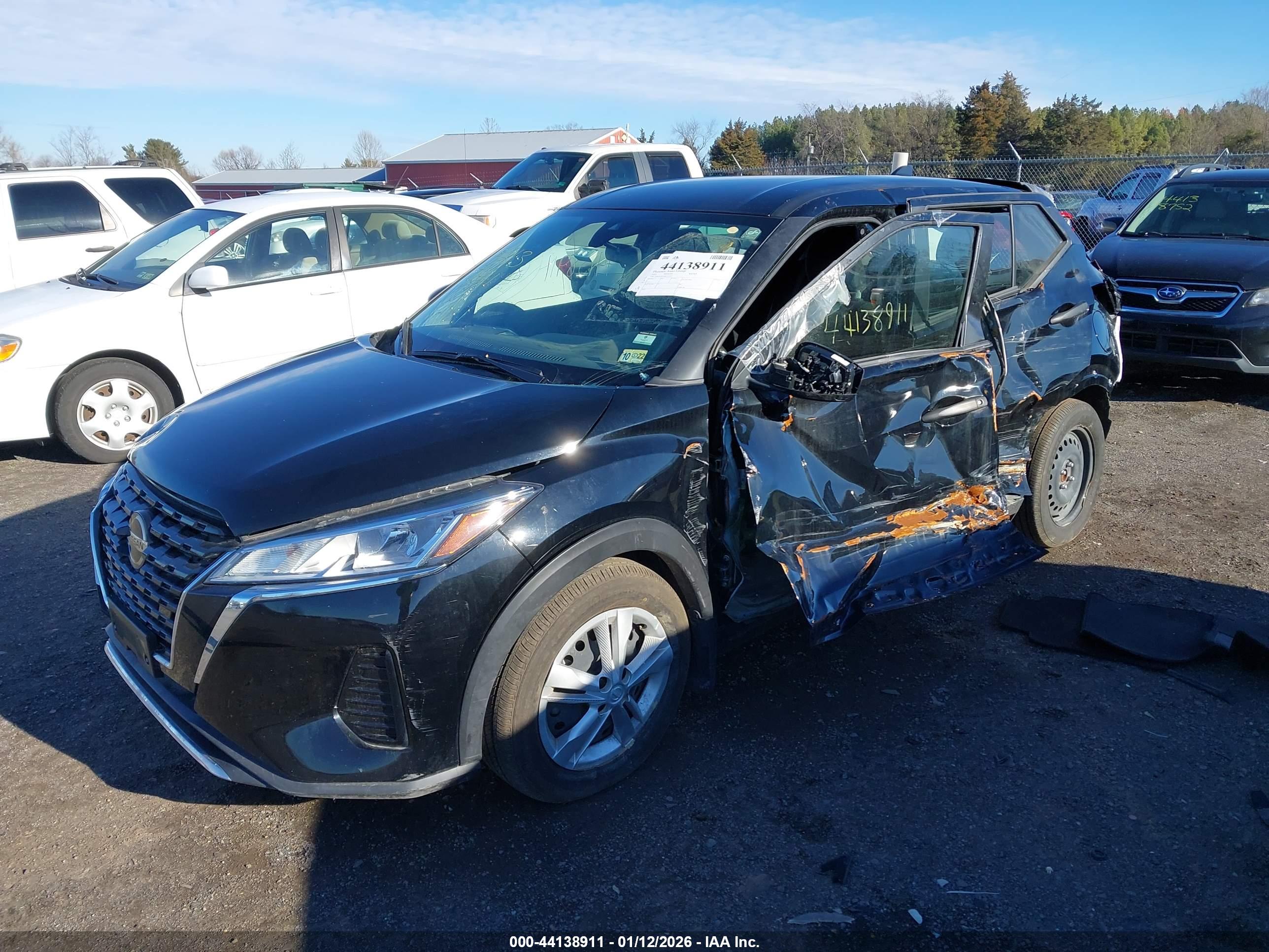 NISSAN KICKS image 2