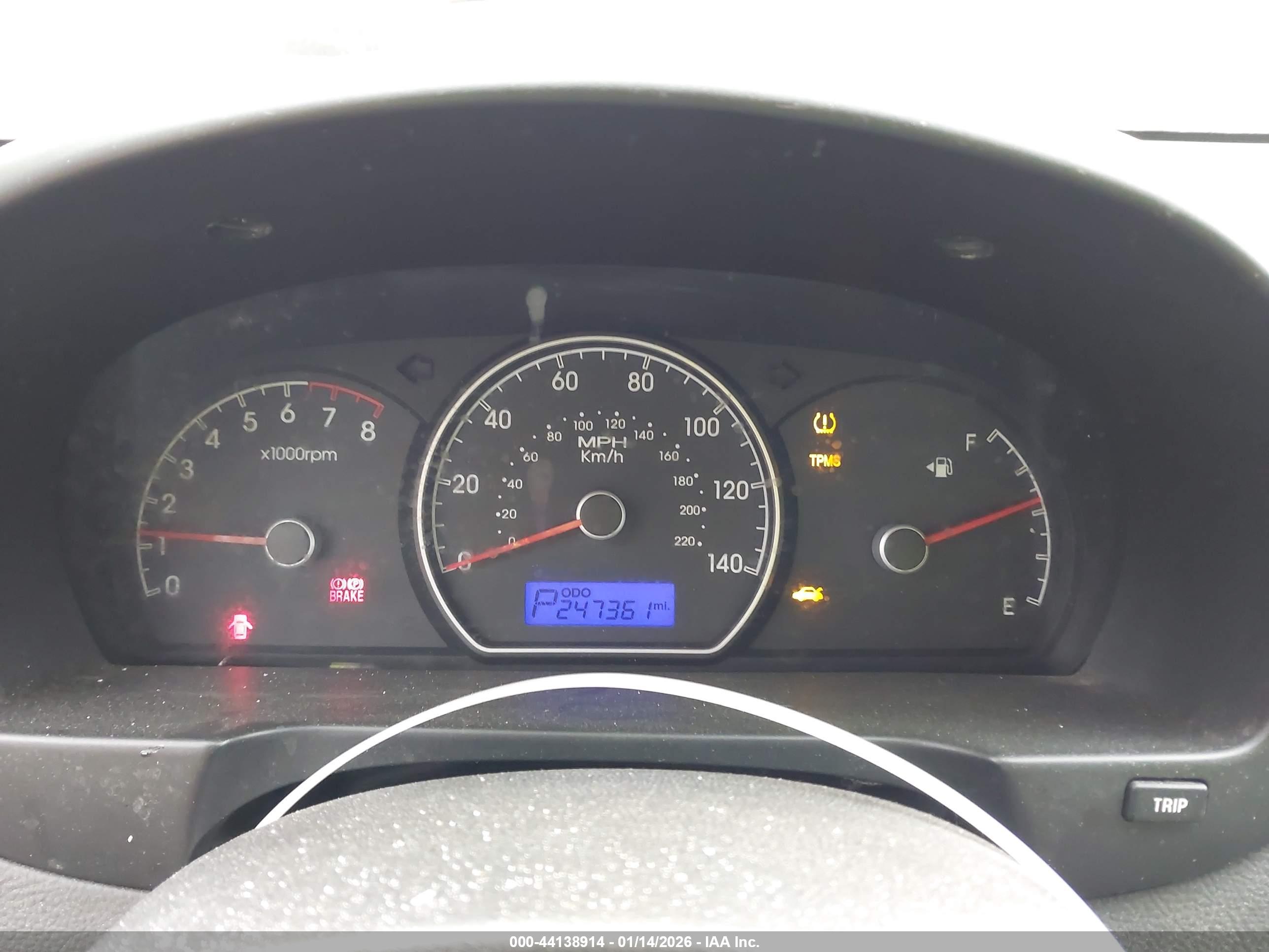 HYUNDAI ELANTRA image 7
