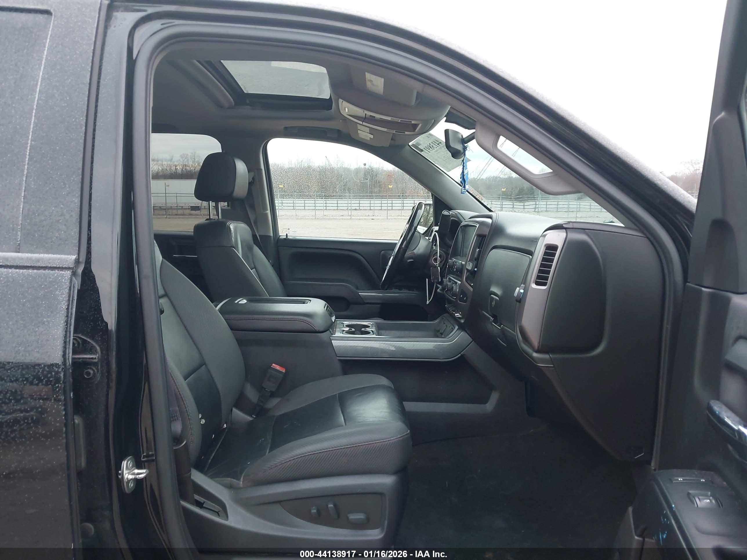 GMC SIERRA image 5