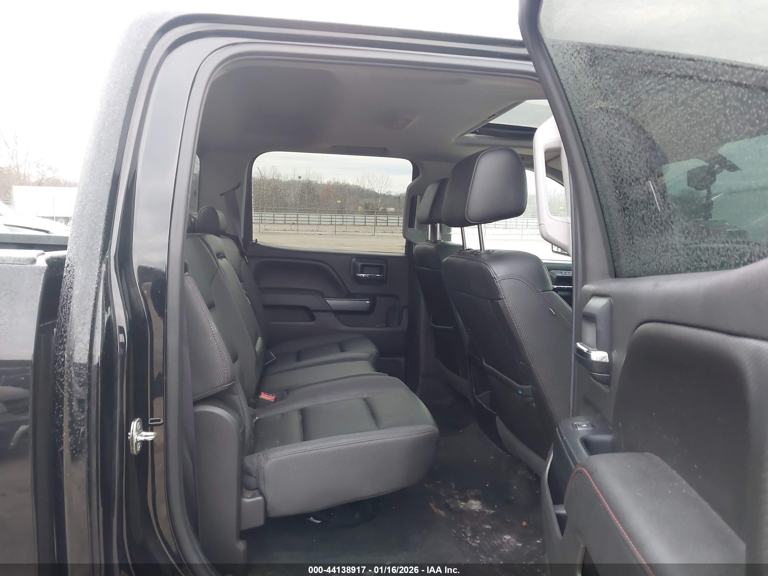 GMC SIERRA image 8