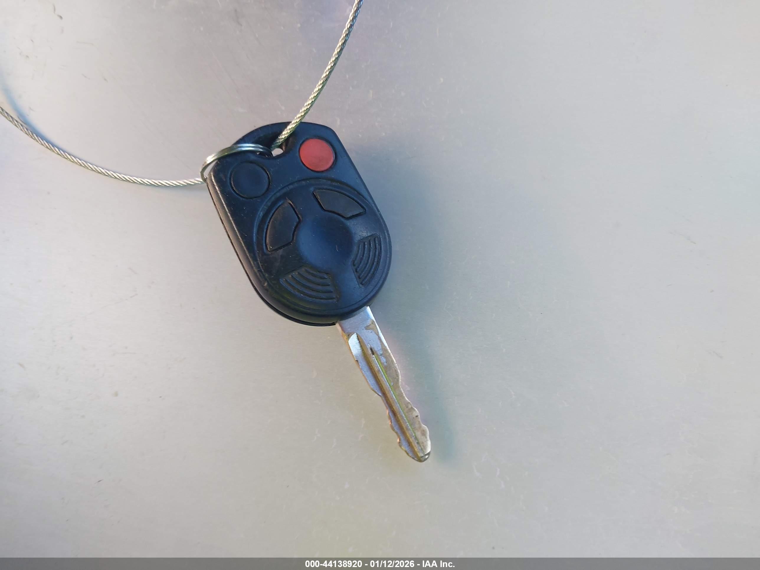 FORD FUSION image 11