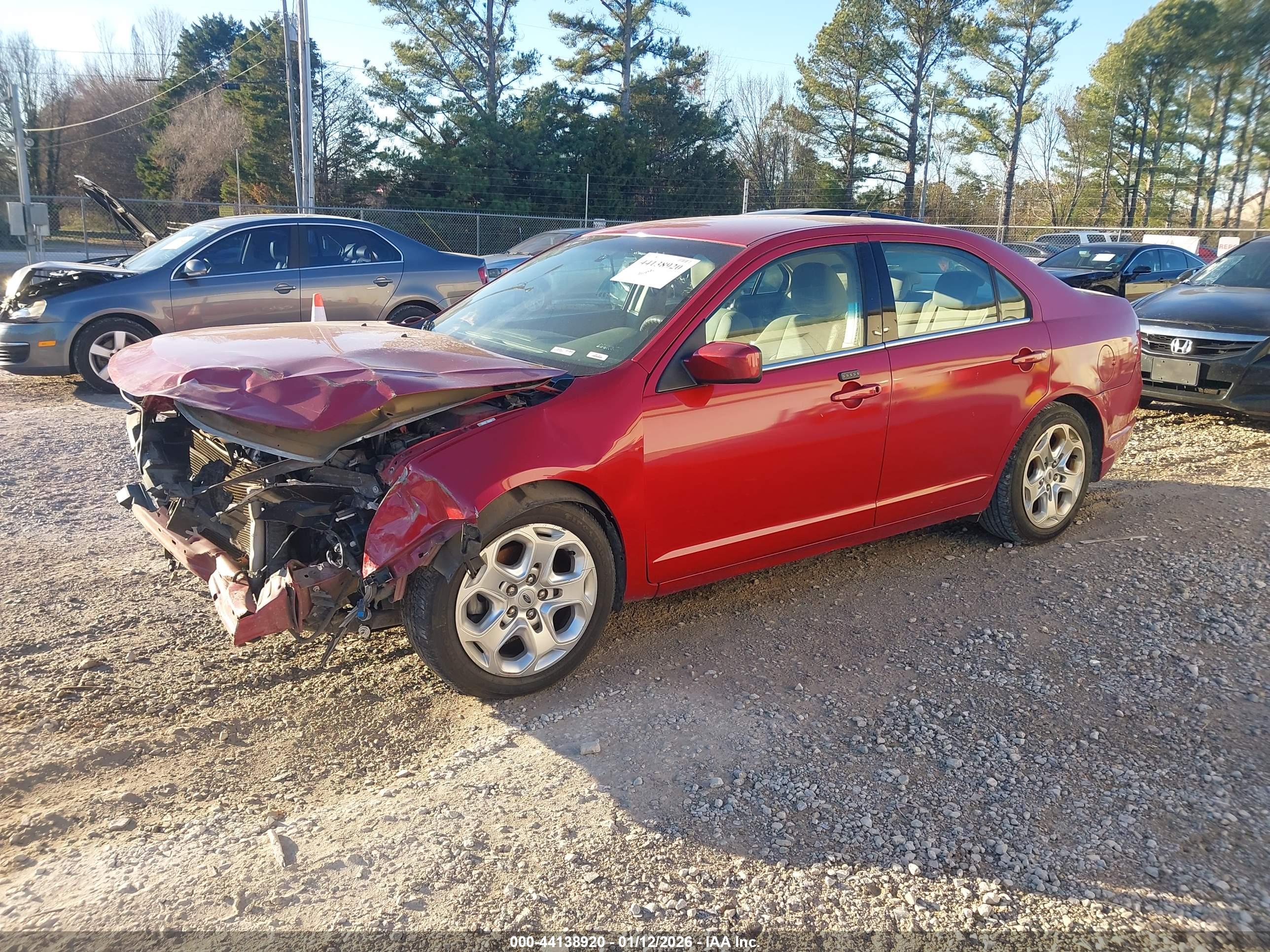 FORD FUSION image 2