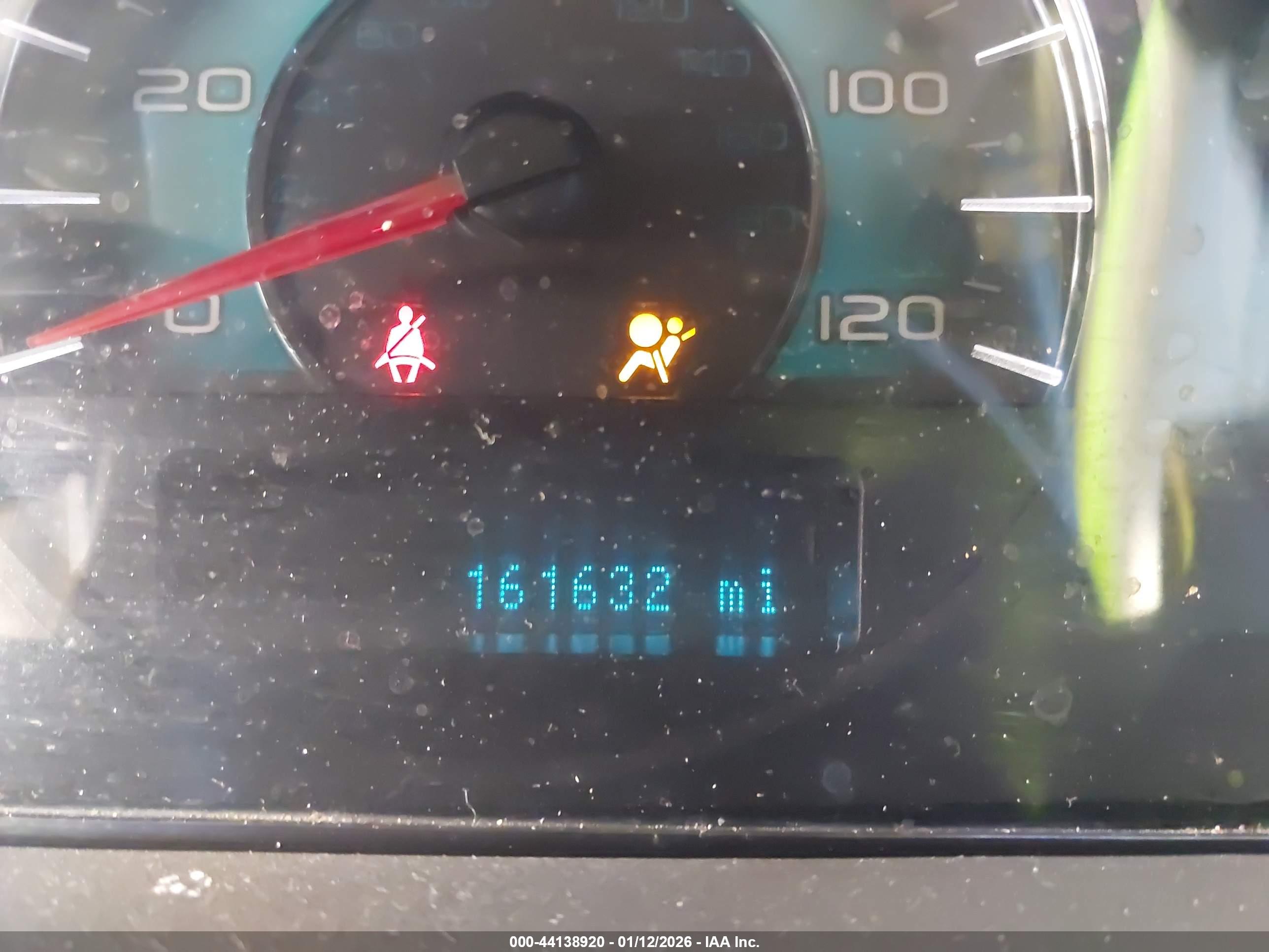 FORD FUSION image 7