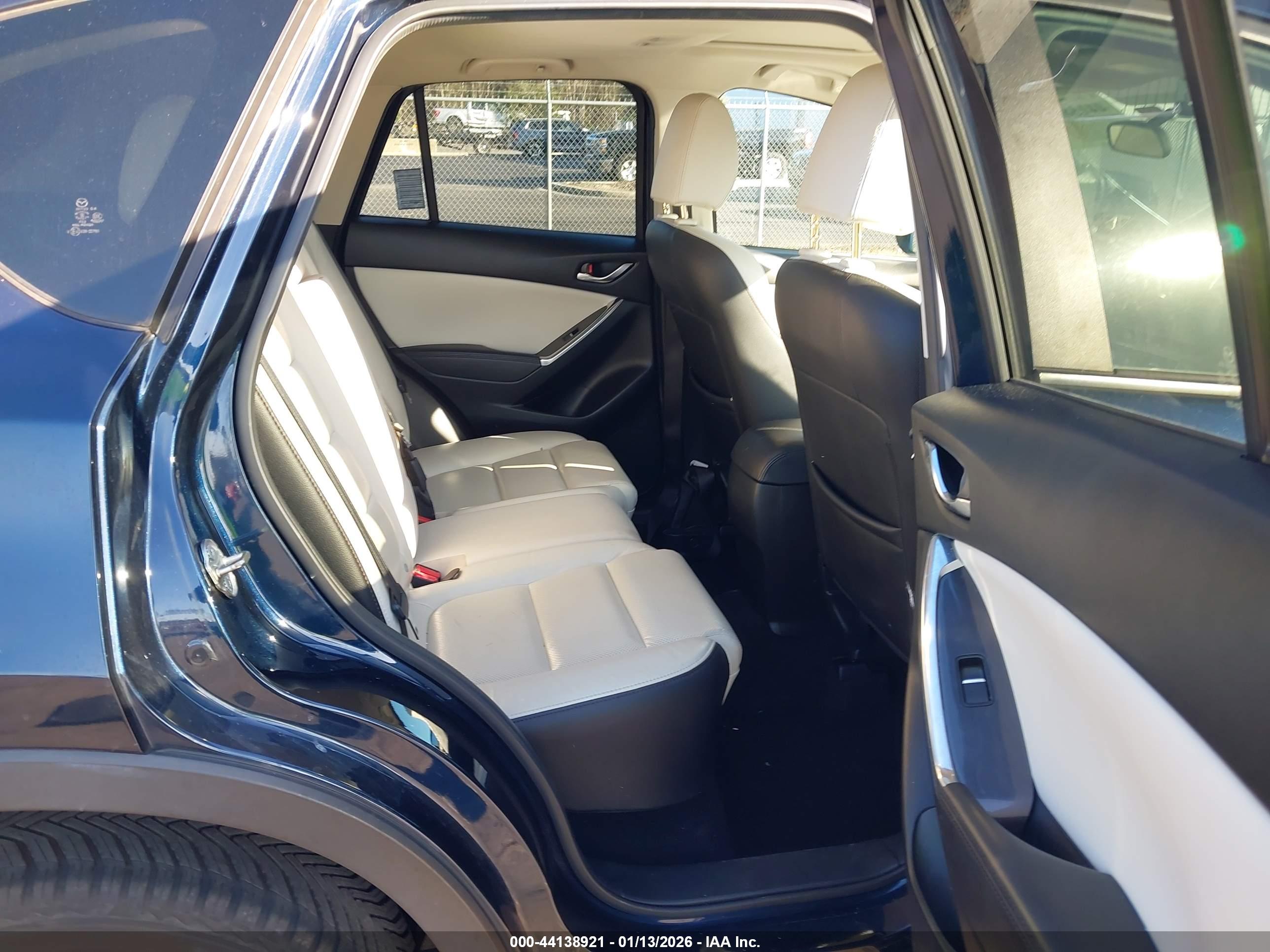 MAZDA CX-5 image 8