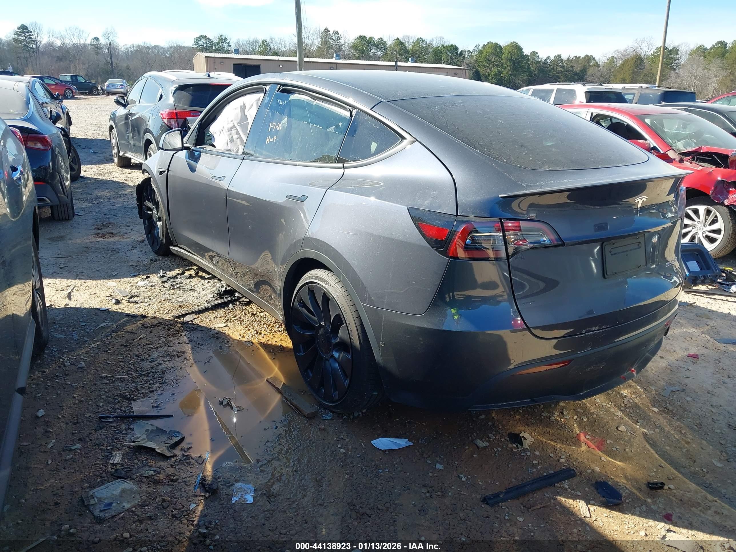 TESLA MODEL image 3