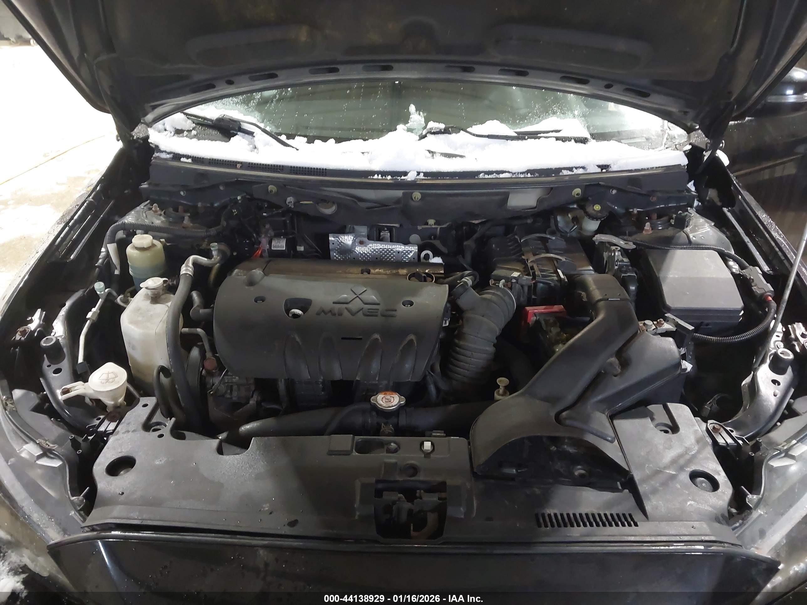 MITSUBISHI LANCER image 10