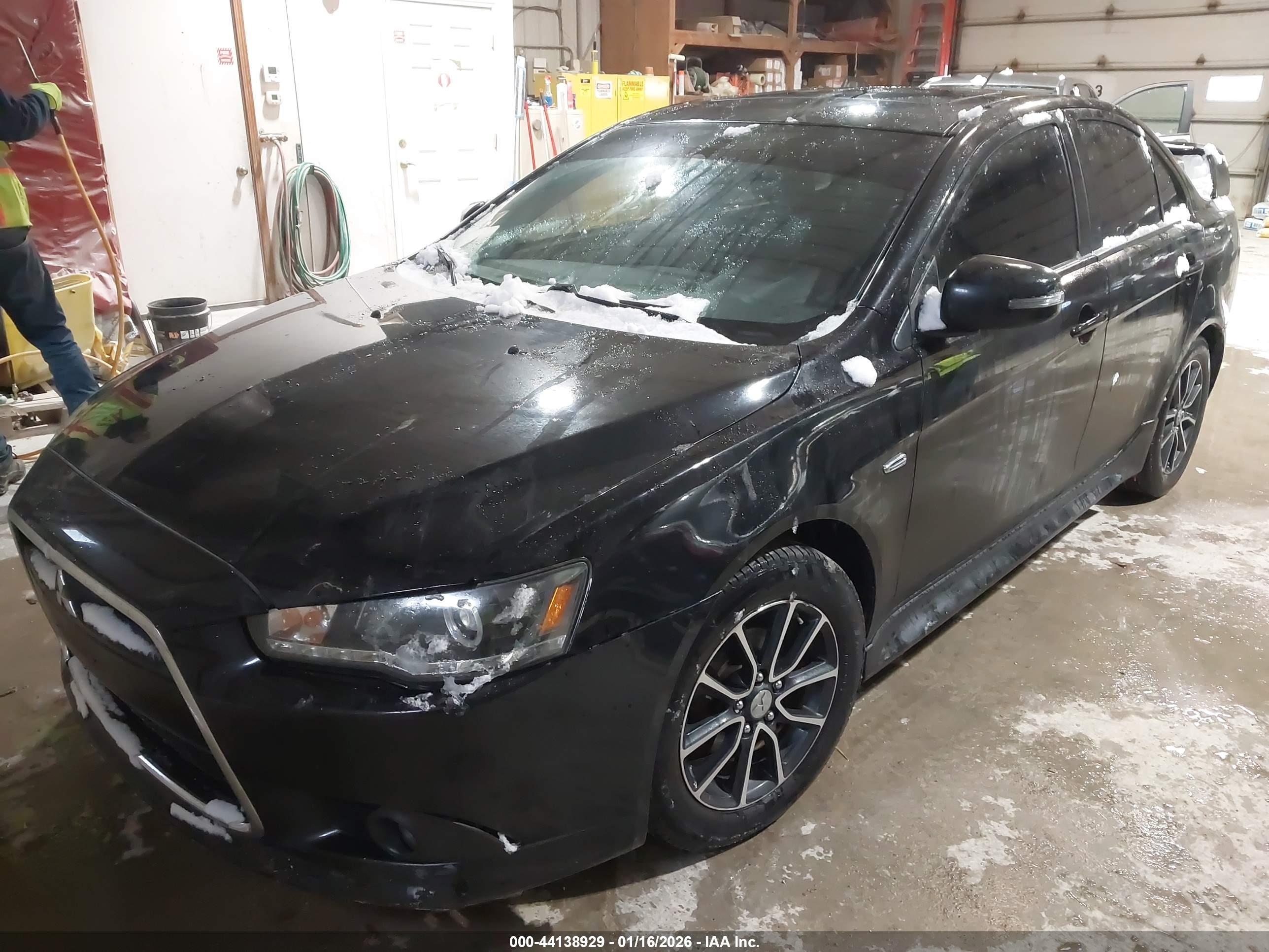 MITSUBISHI LANCER image 2