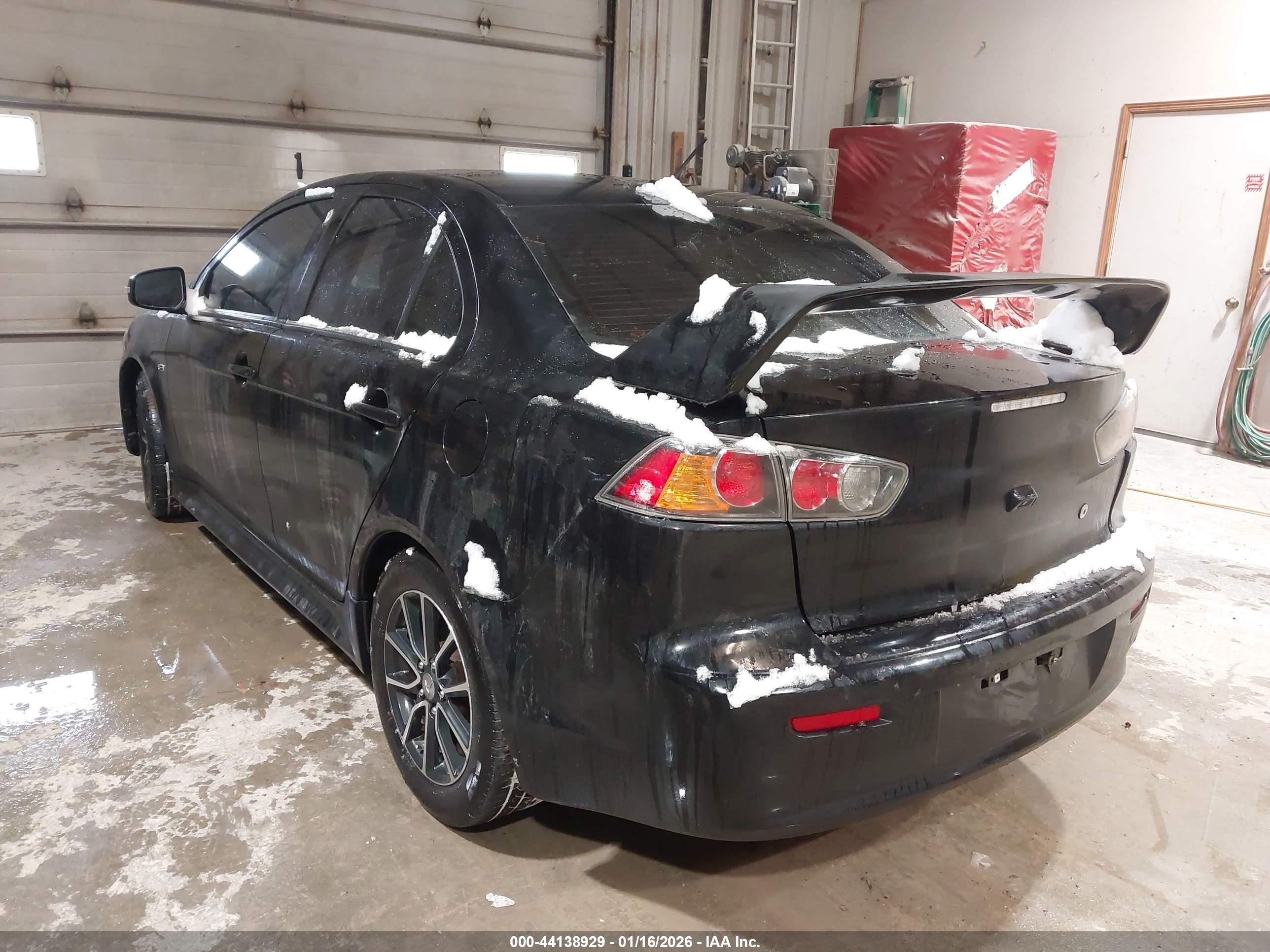 MITSUBISHI LANCER image 3
