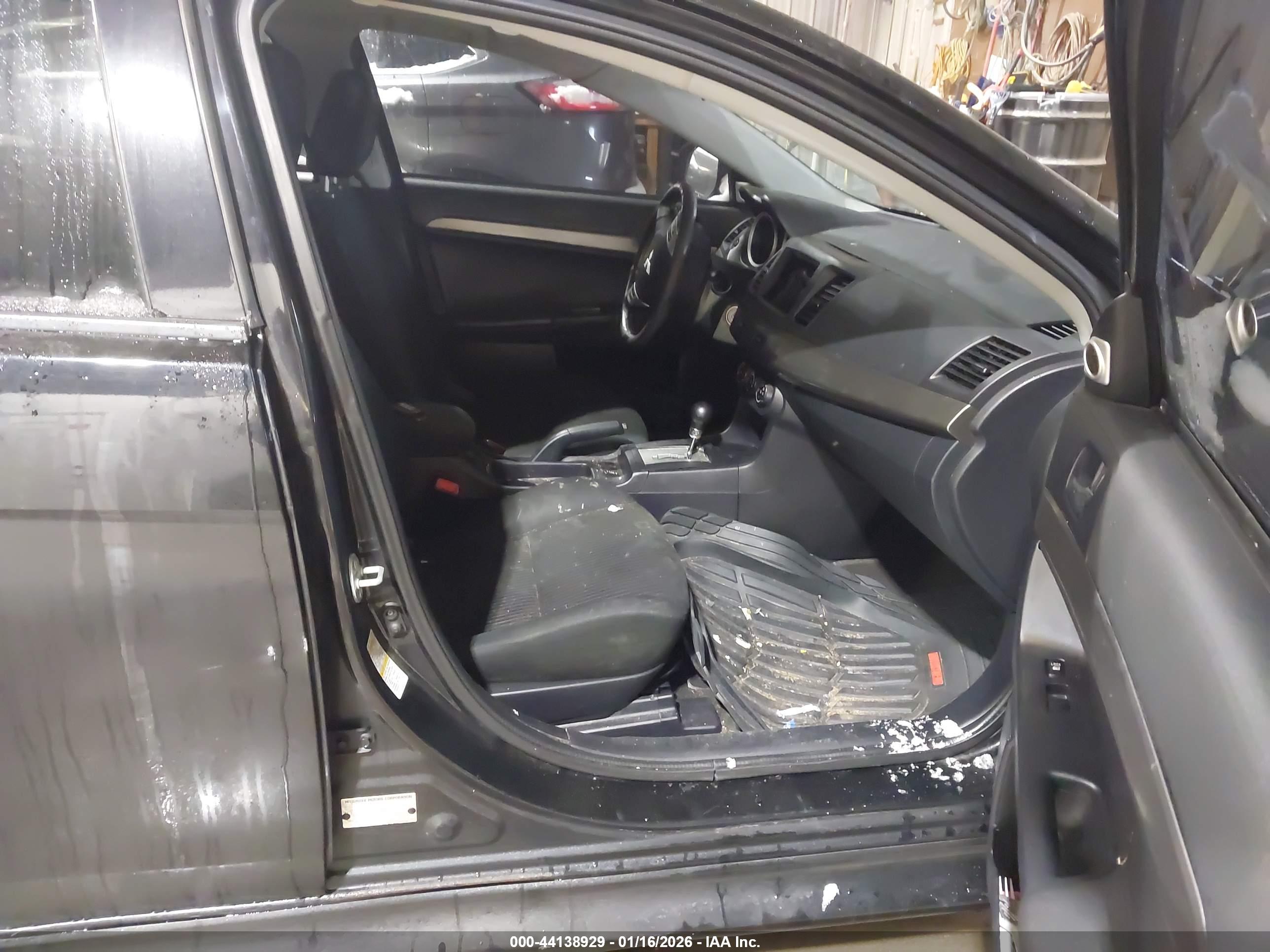 MITSUBISHI LANCER image 5