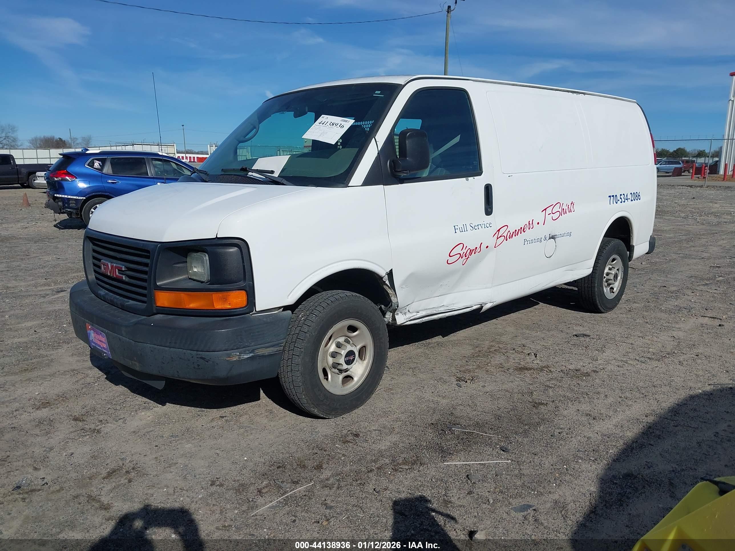 GMC SAVANA image 2