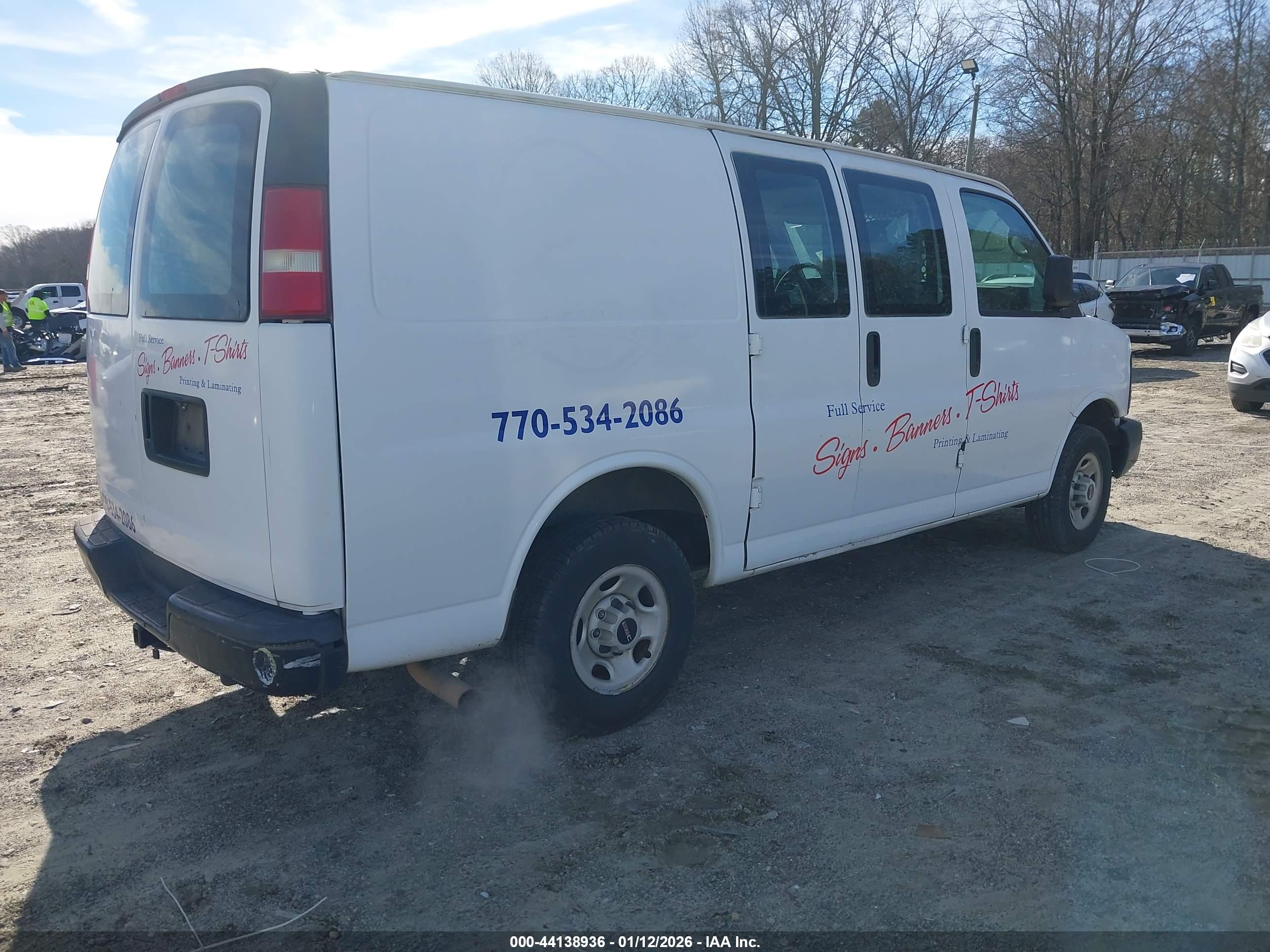 GMC SAVANA image 4