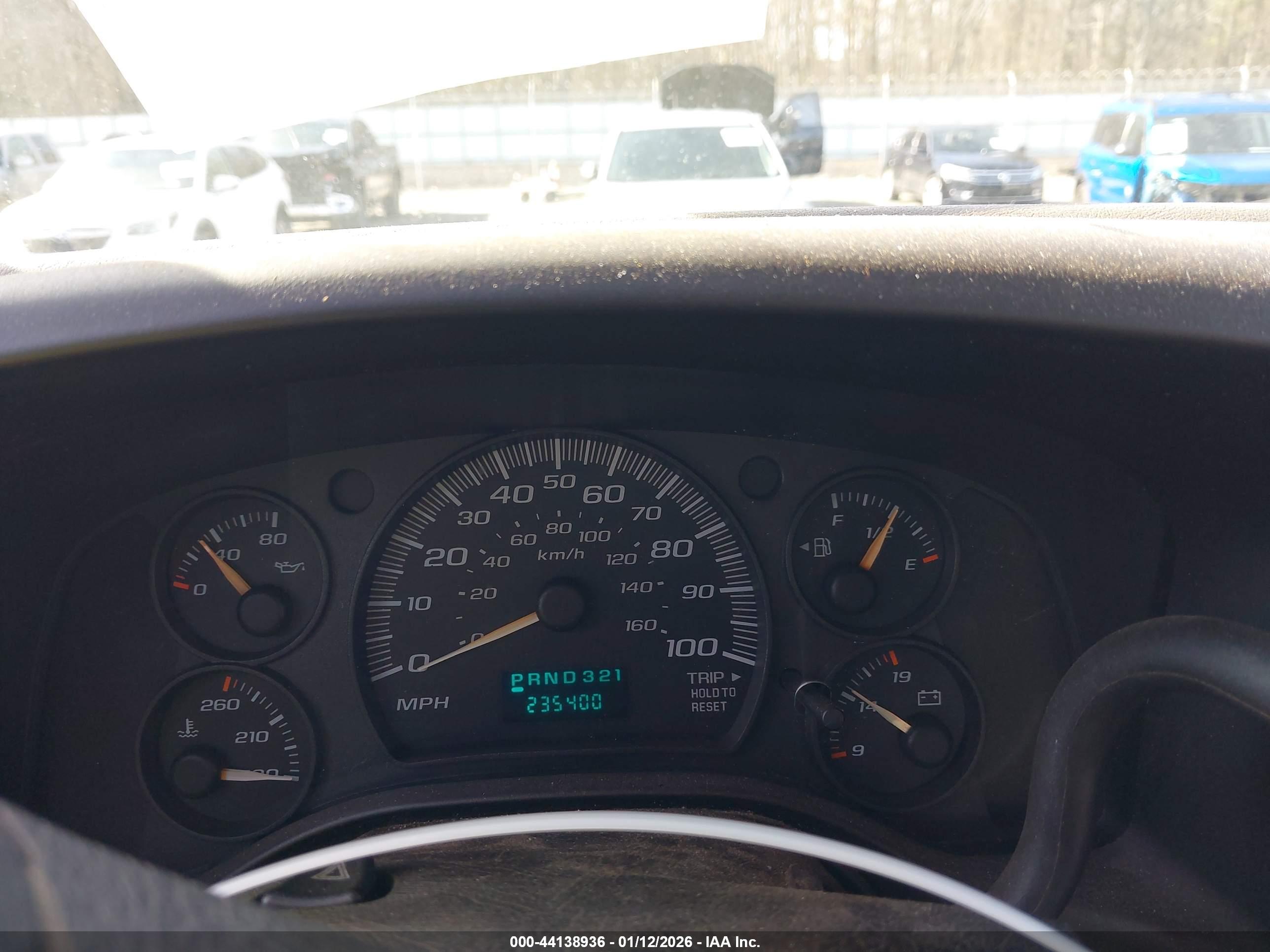 GMC SAVANA image 7
