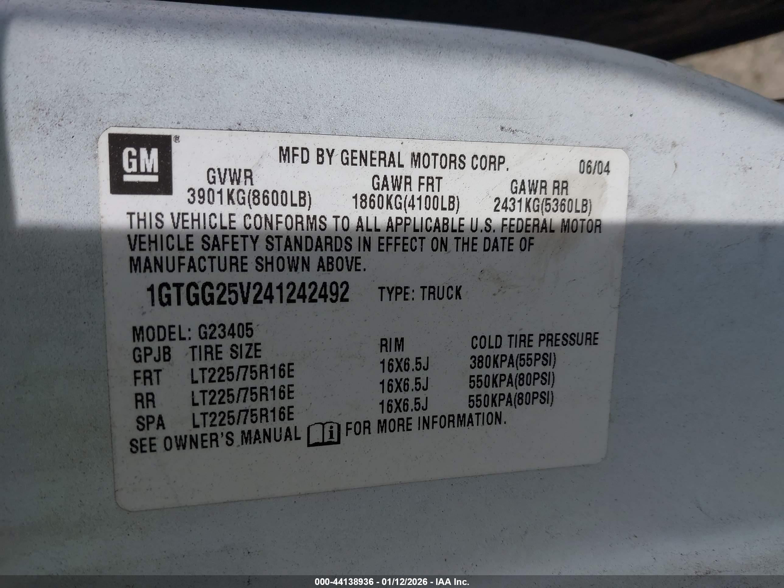 GMC SAVANA image 9