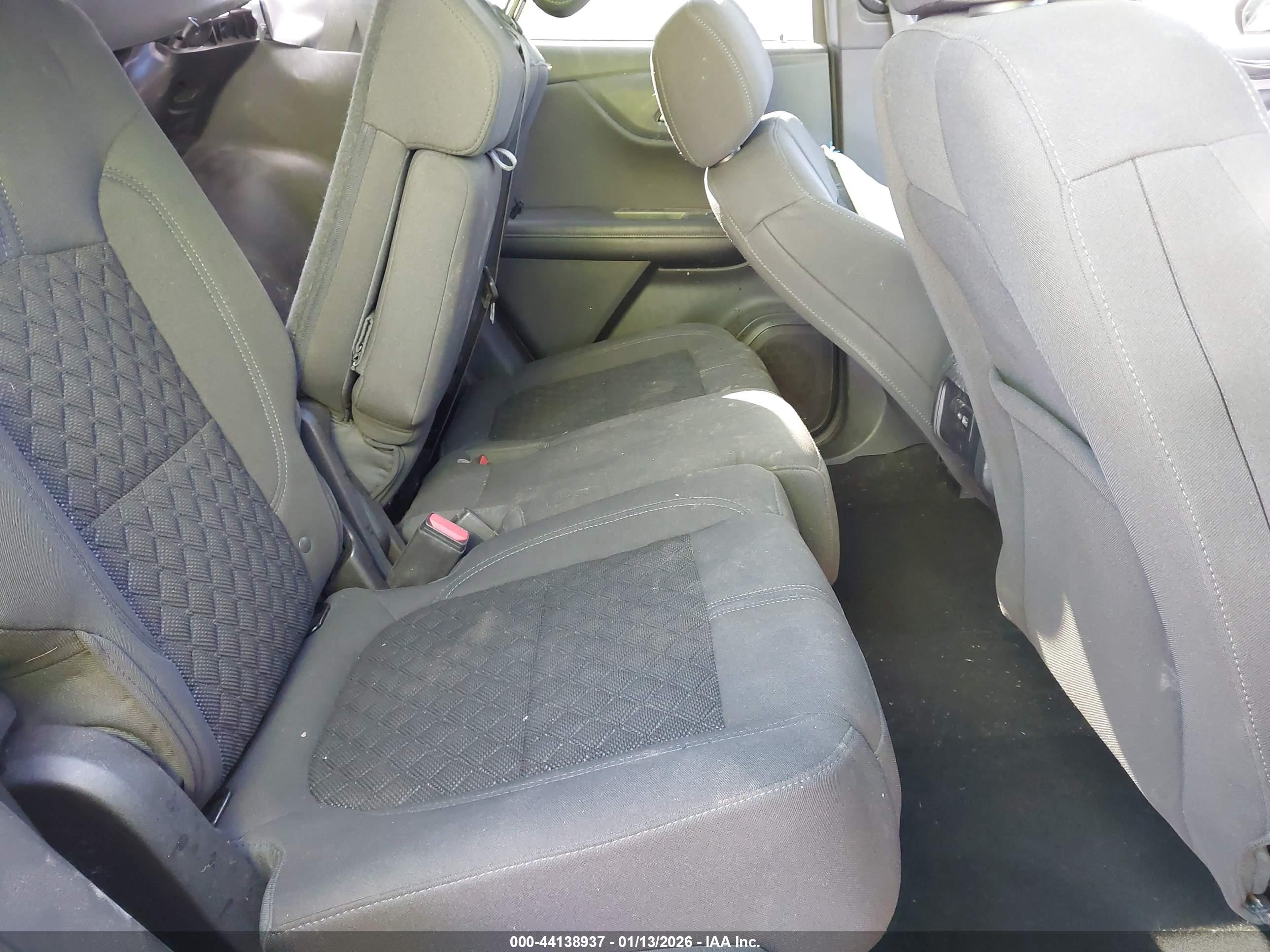 CHEVROLET BLAZER image 8