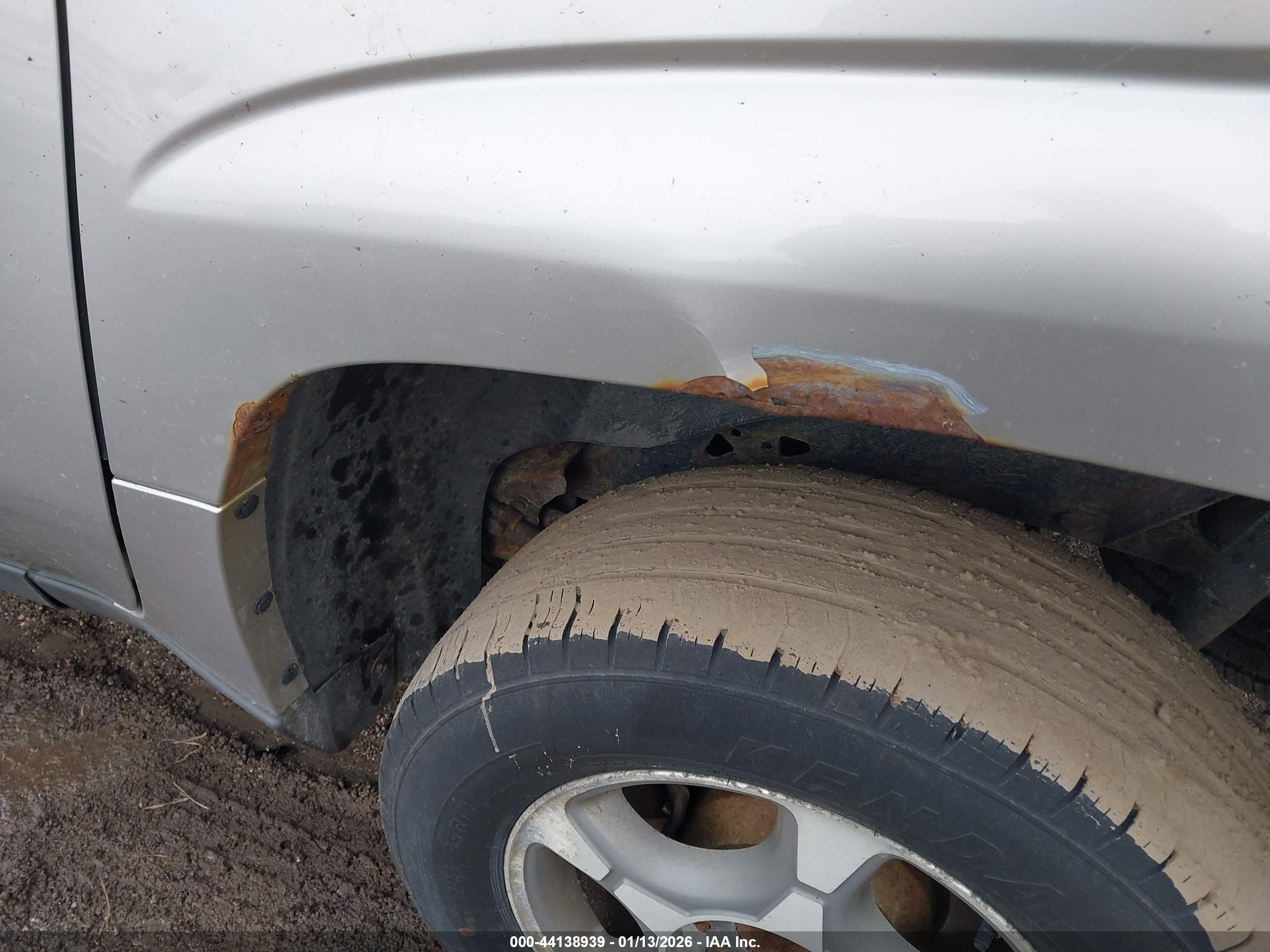 CHEVROLET TRAILBLAZER image 6