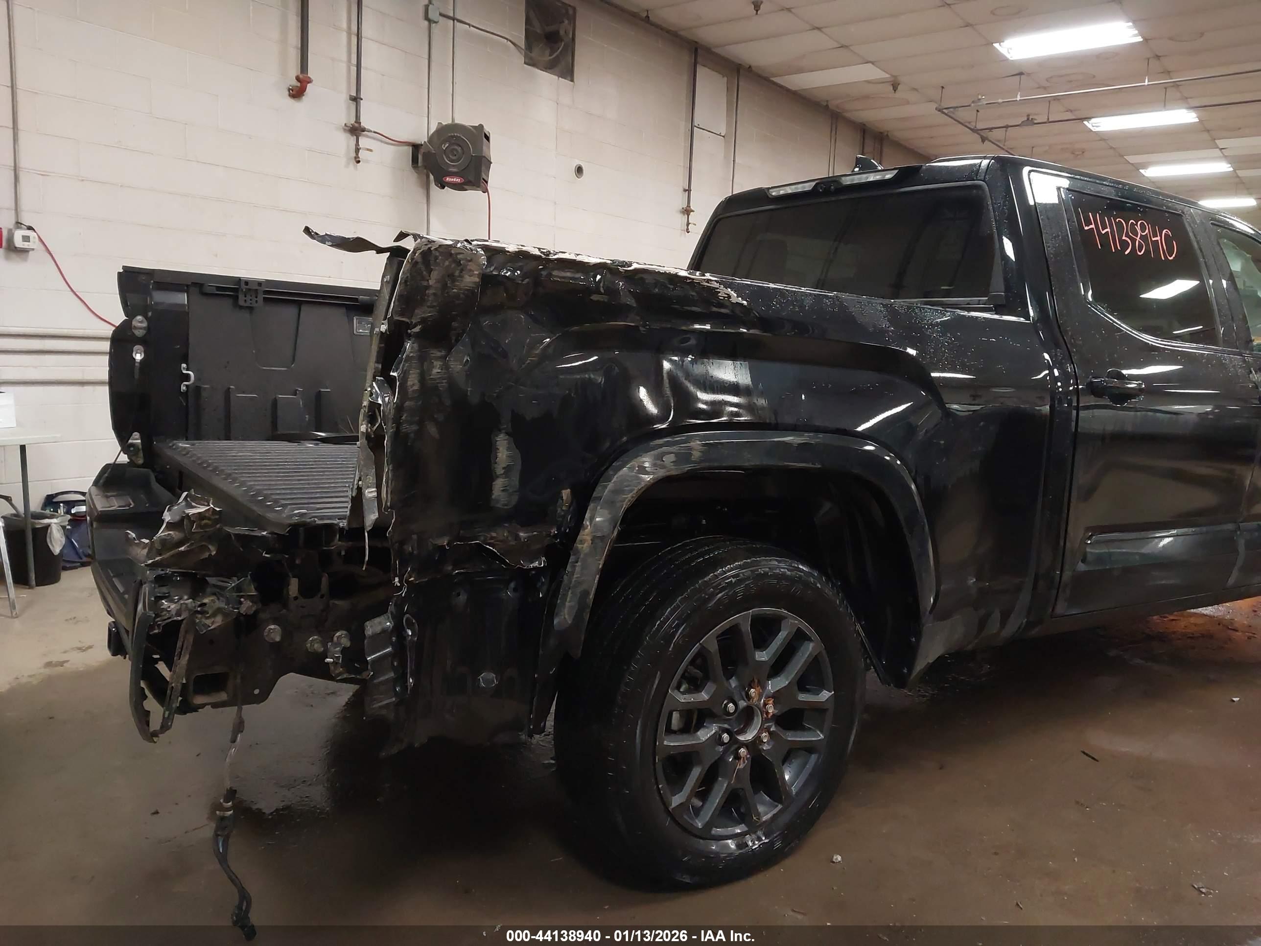 TOYOTA TUNDRA image 6