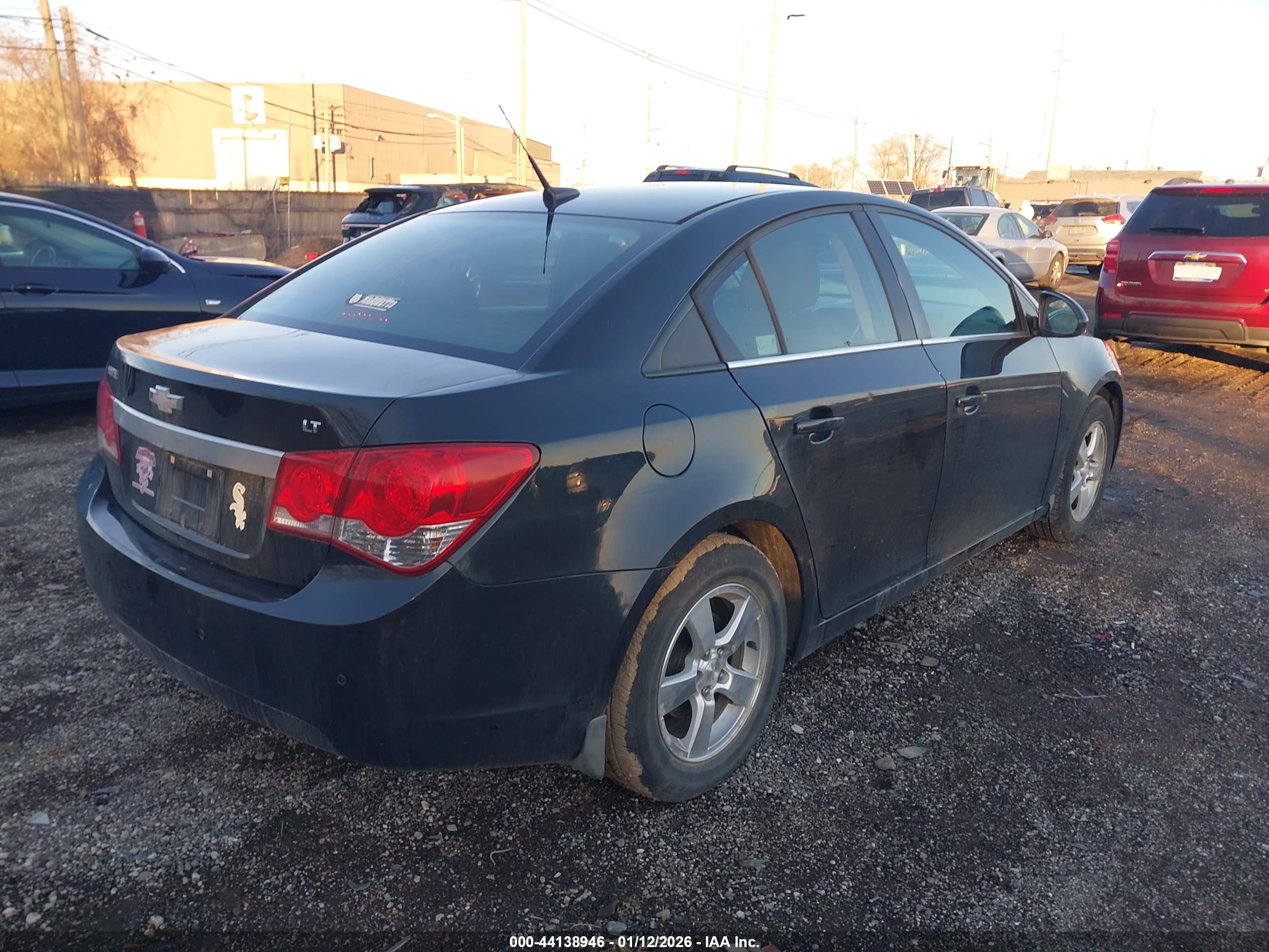 CHEVROLET CRUZE image 4