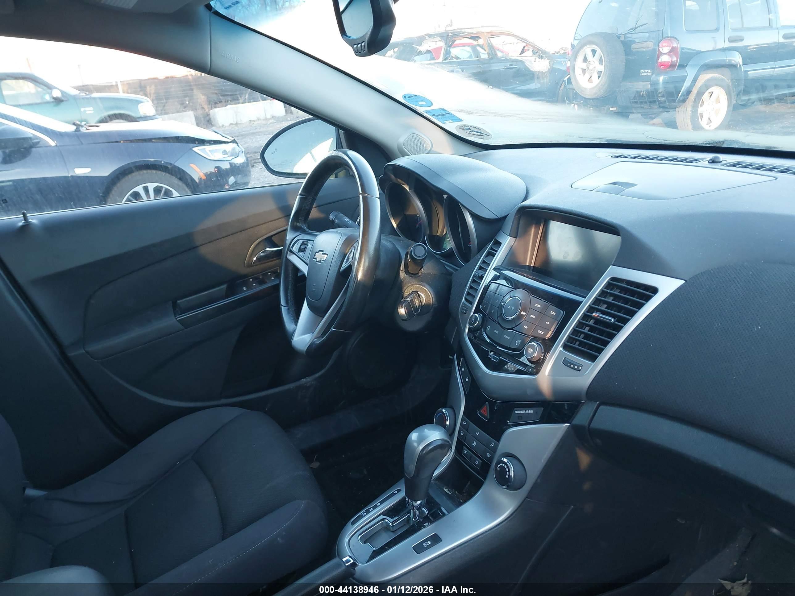 CHEVROLET CRUZE image 5